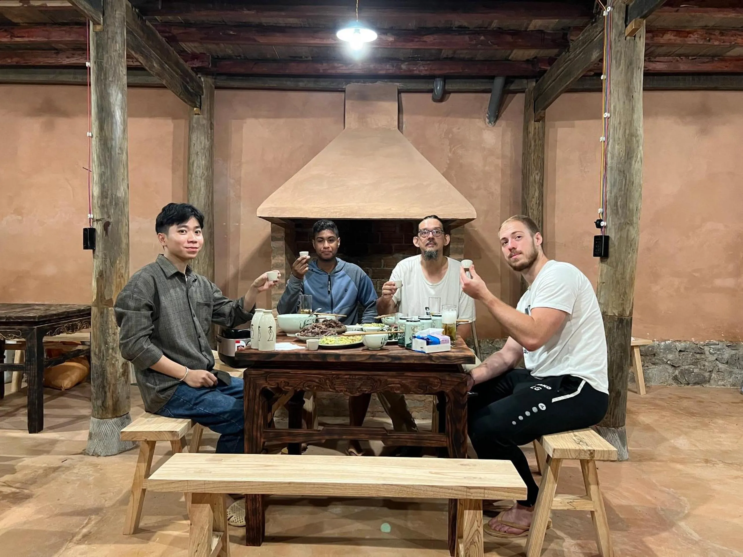 People in Dinh Đá H'Mông - Karsterly Rock Lodge