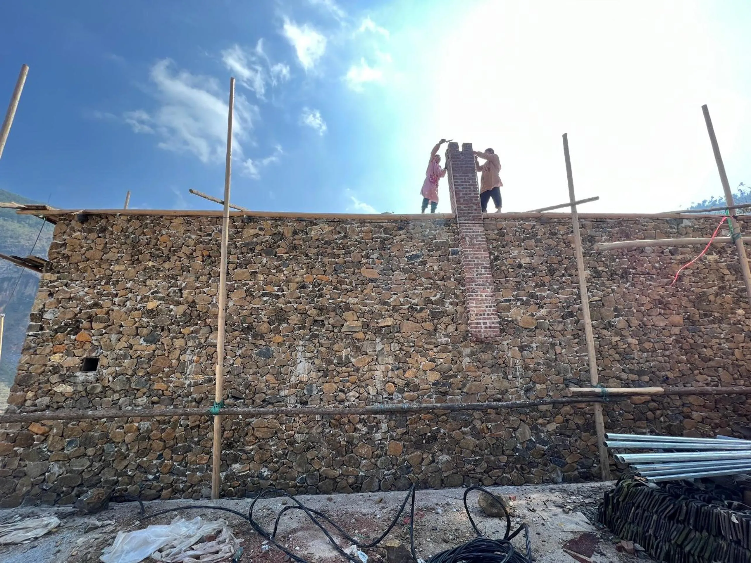 Day in Dinh Đá H'Mông - Karsterly Rock Lodge