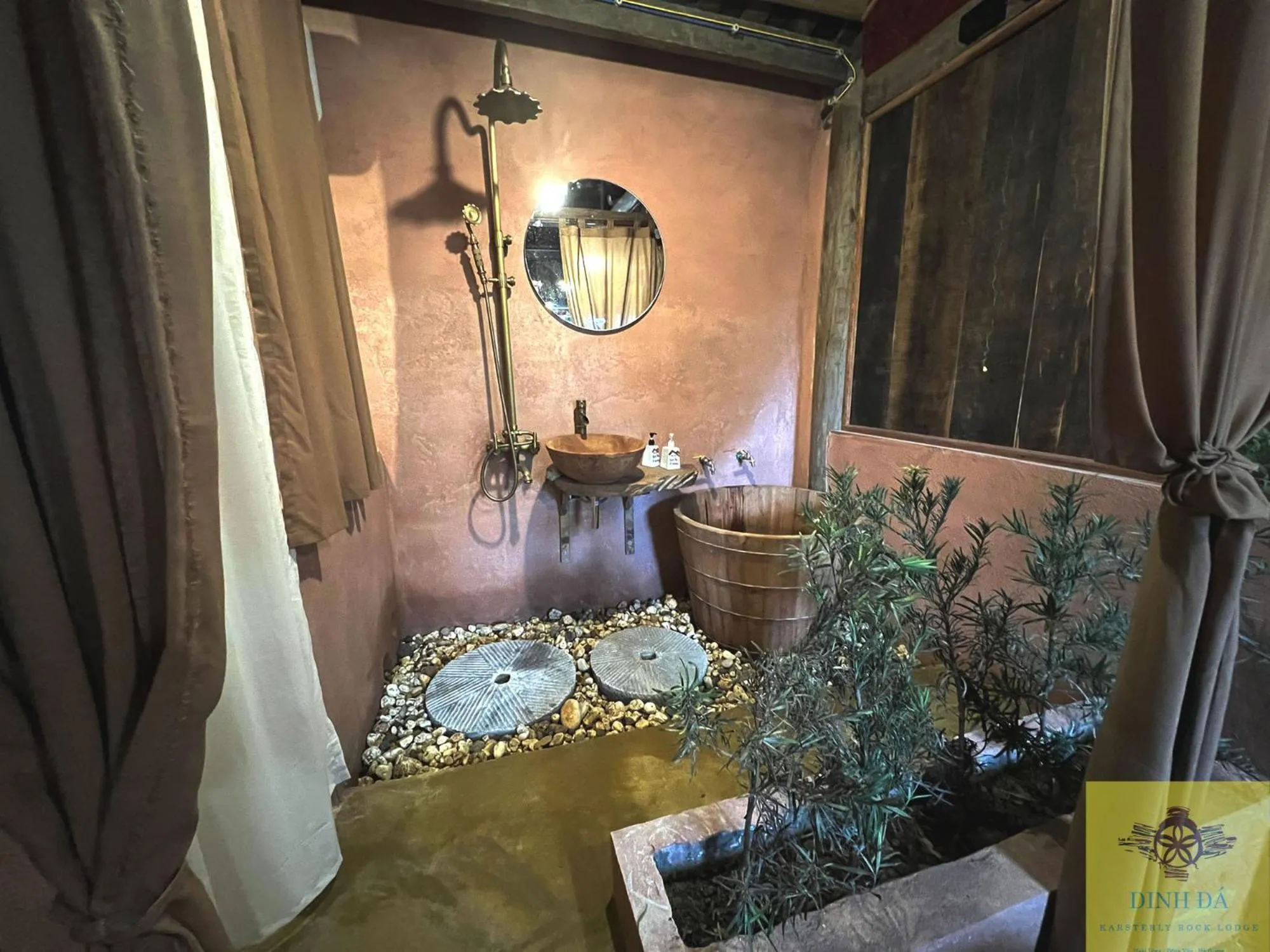 Hot Tub in Dinh Đá H'Mông - Karsterly Rock Lodge