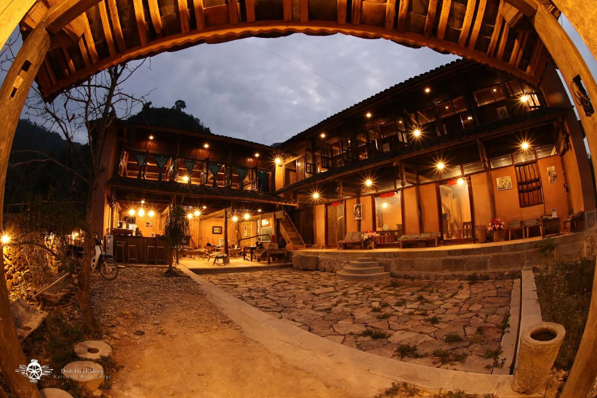 Patio in Dinh Đá H'Mông - Karsterly Rock Lodge