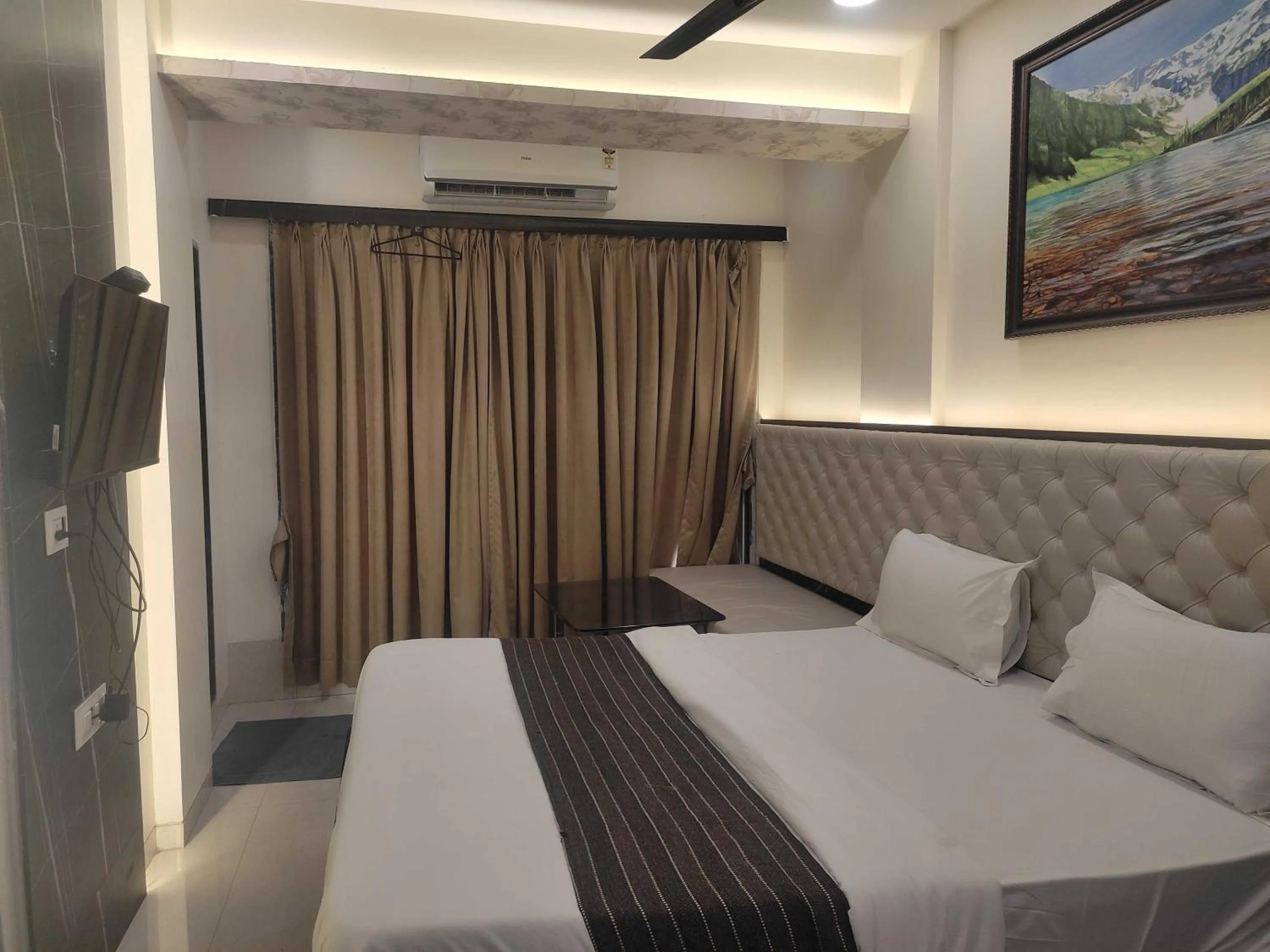 Bedroom, Bed in Hotel O MAIREAD