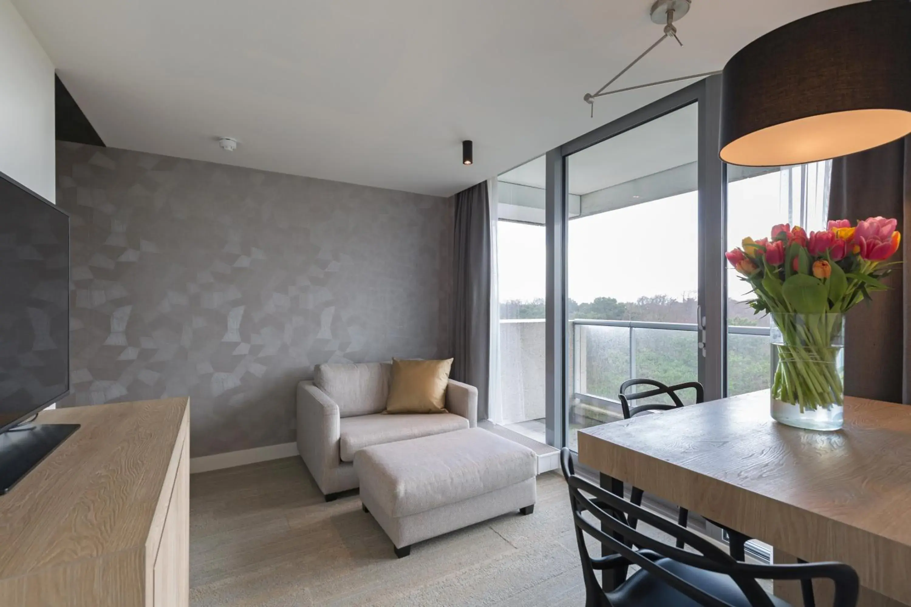 Corner Suite 1 King Bed in Leonardo Royal Hotel Den Haag Promenade Corner Suite 1 King Bed in Leonardo Royal Hotel Den Haag Promenade