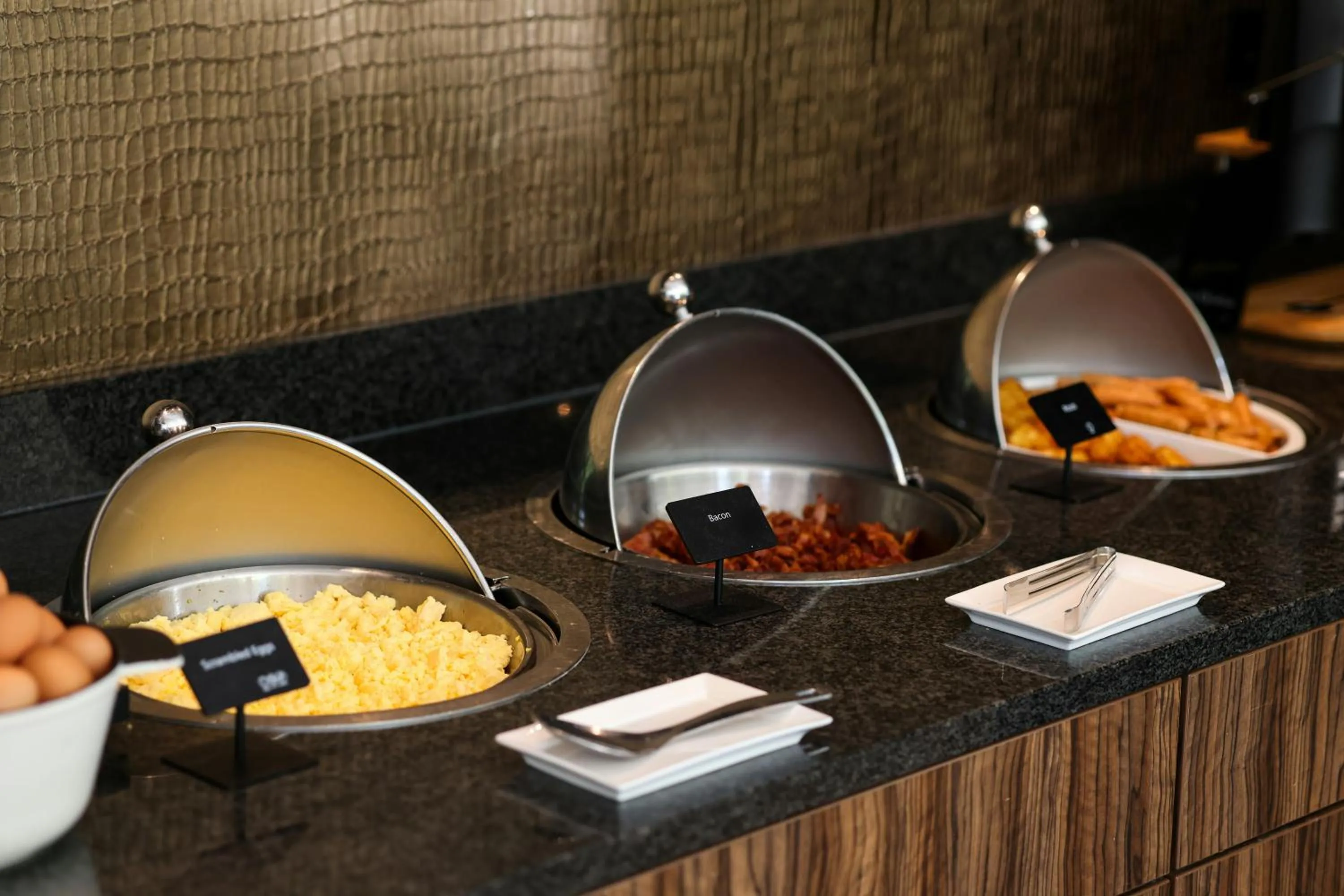 Buffet breakfast in Leonardo Royal Hotel Den Haag Promenade