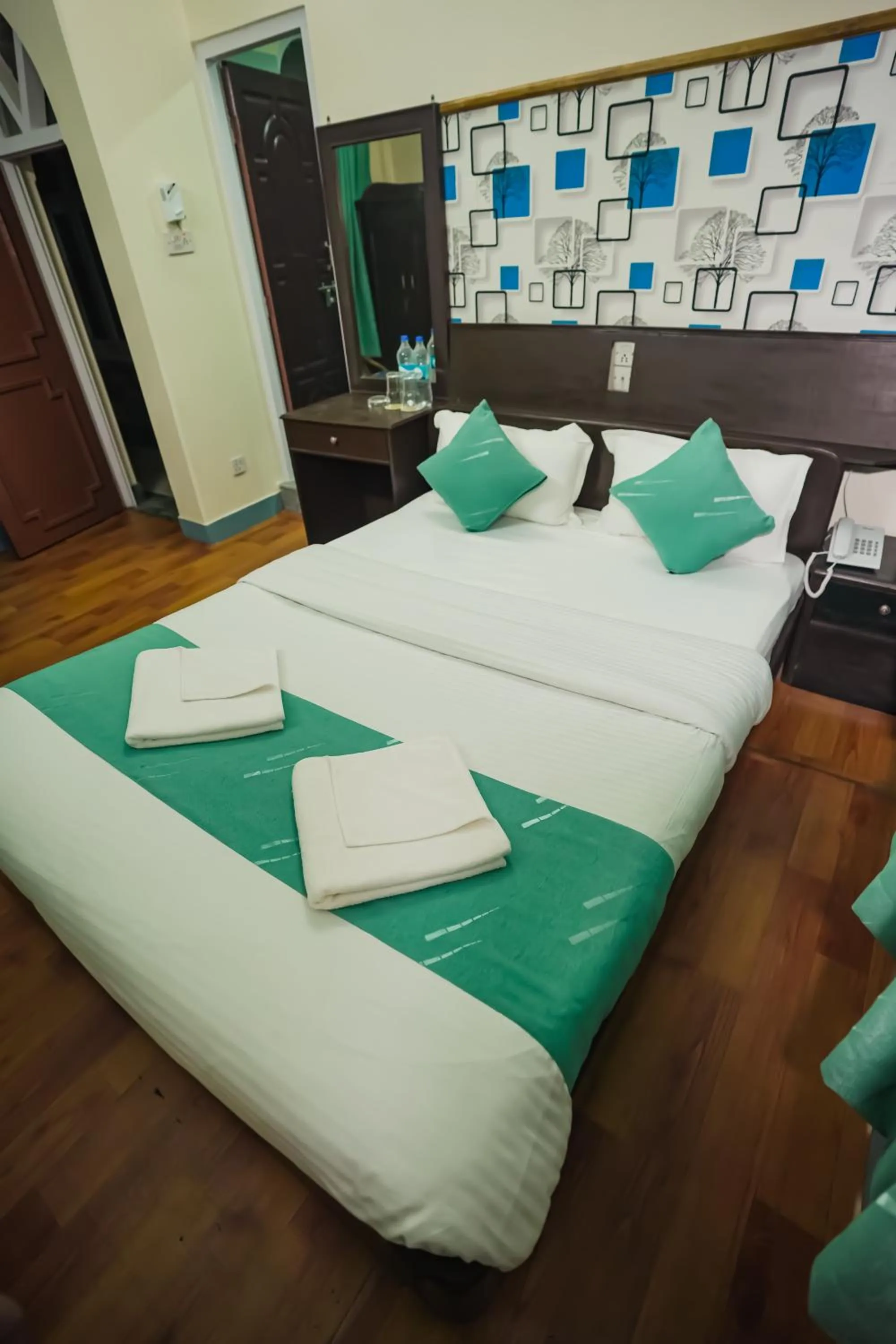 Bed in Himalayan Guest House