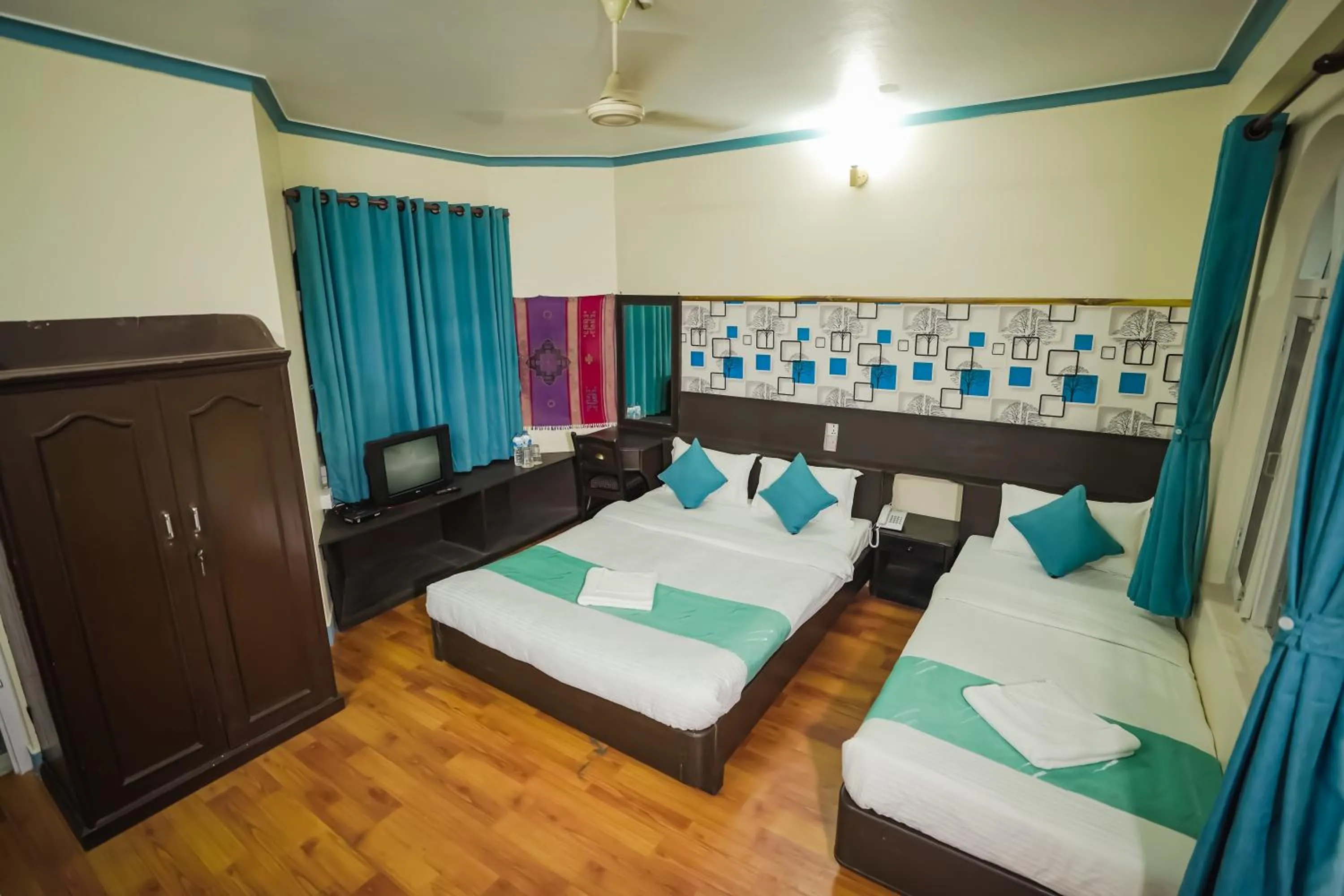 Bed in Himalayan Guest House