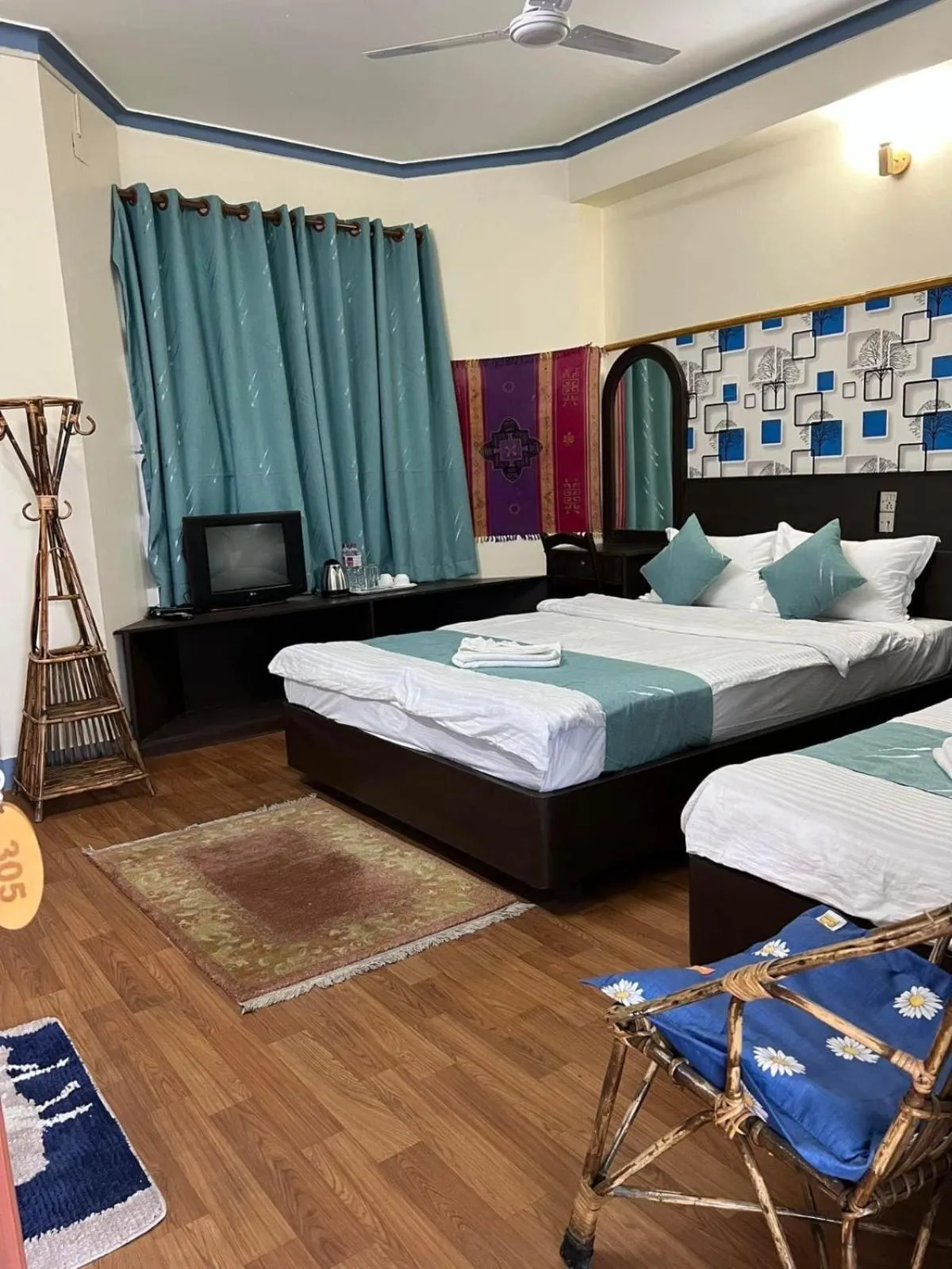 Bed in Himalayan Guest House