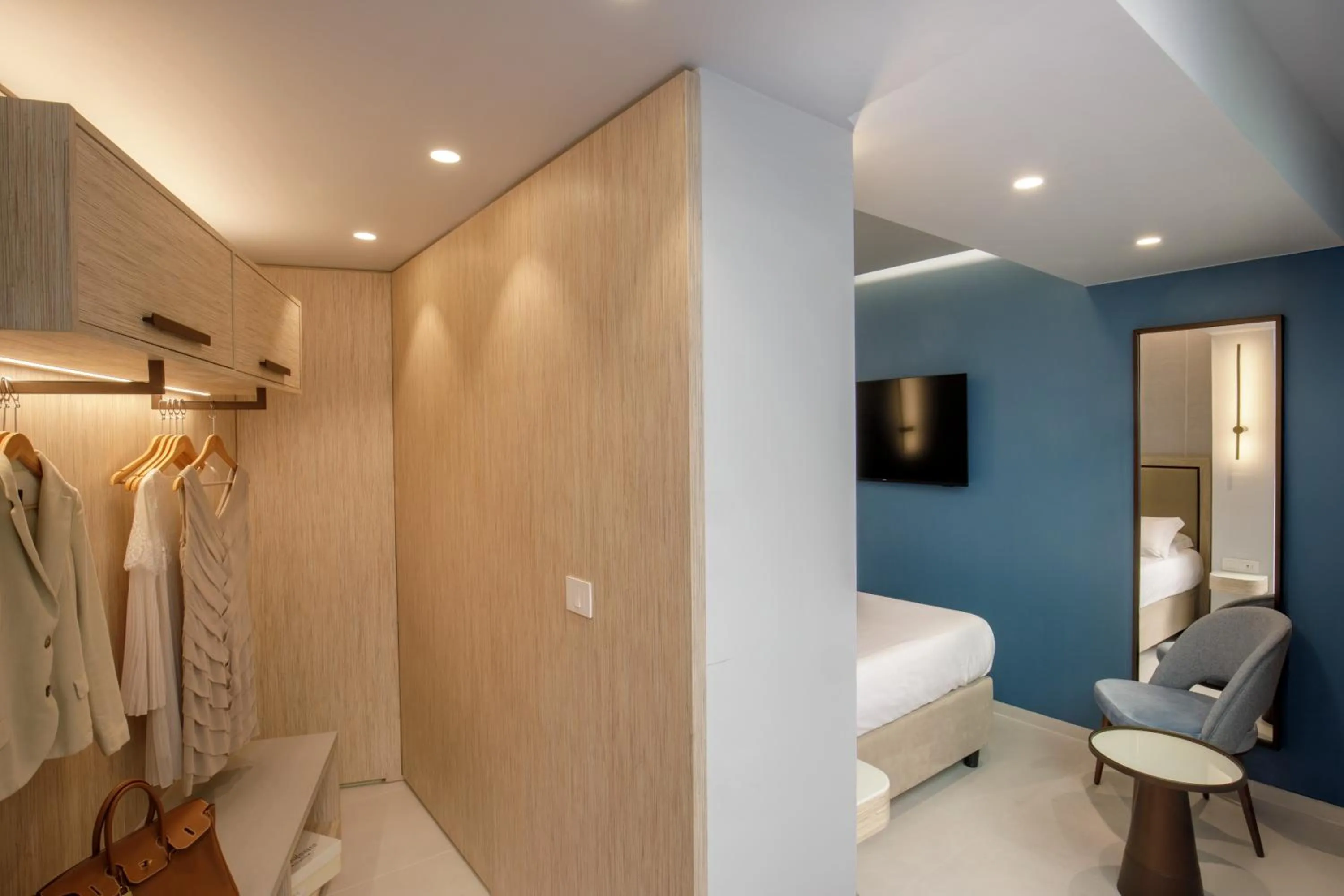 Bedroom, Bed in Ambasciatori Suite Hotel