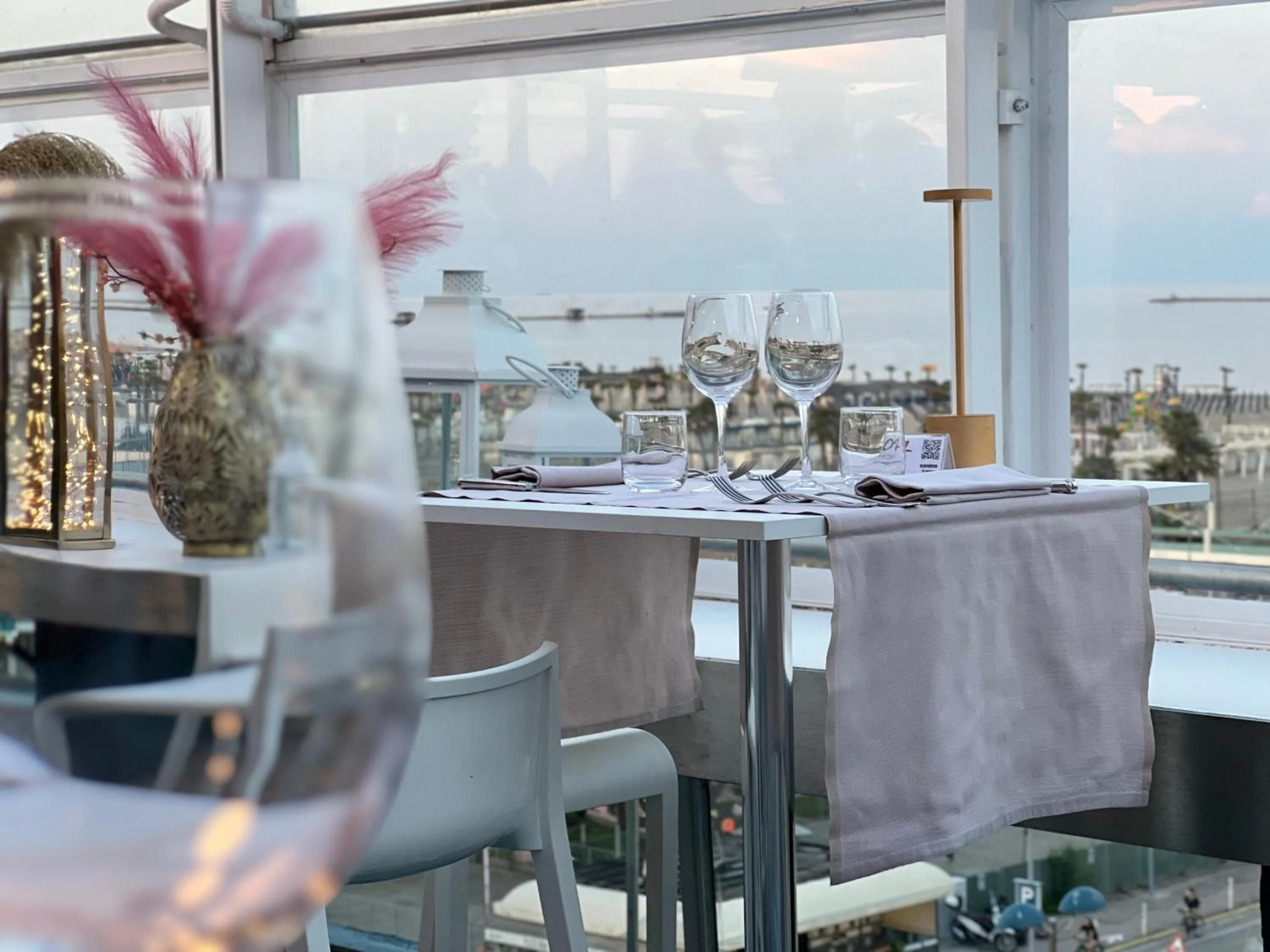 Restaurant/places to eat in Ambasciatori Suite Hotel