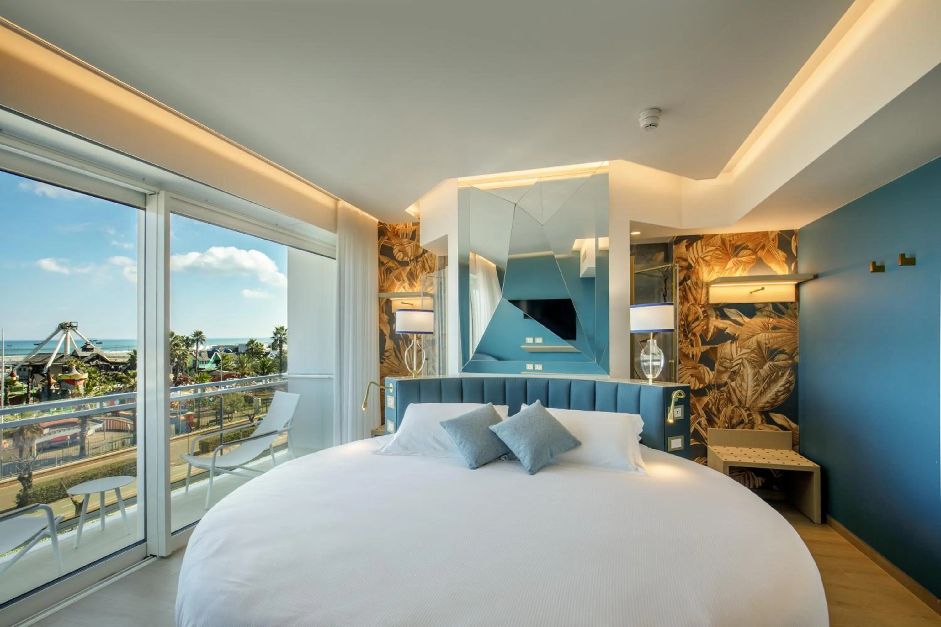 Bed in Ambasciatori Suite Hotel