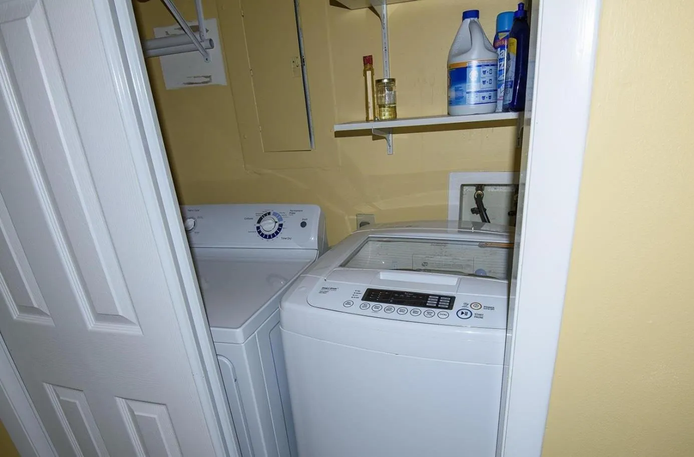 Edgewater West 53 by ALBVR - This Beachfront Condo is Perfect for your next Family Getaway