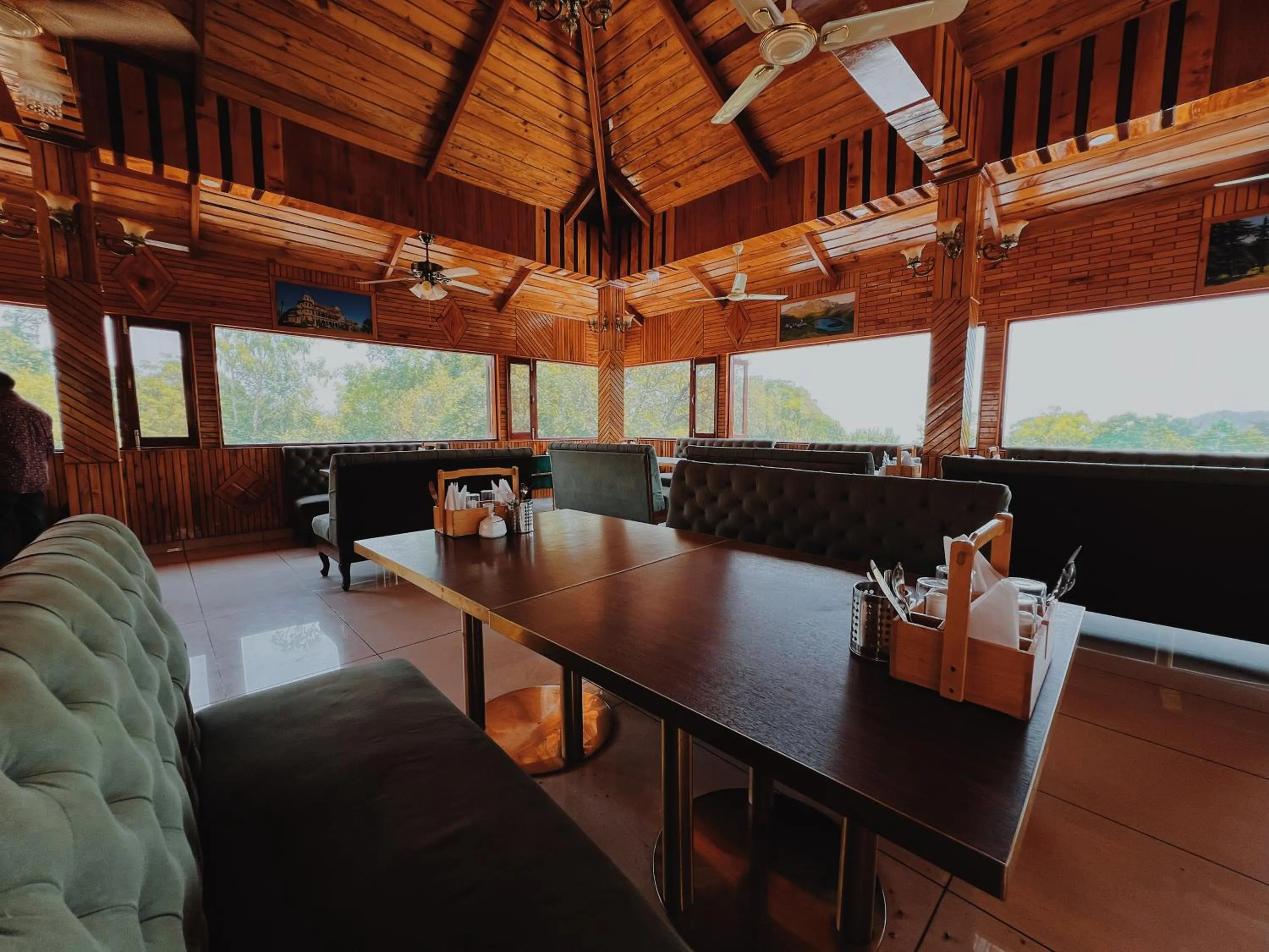 Dining area in Appas Hotel