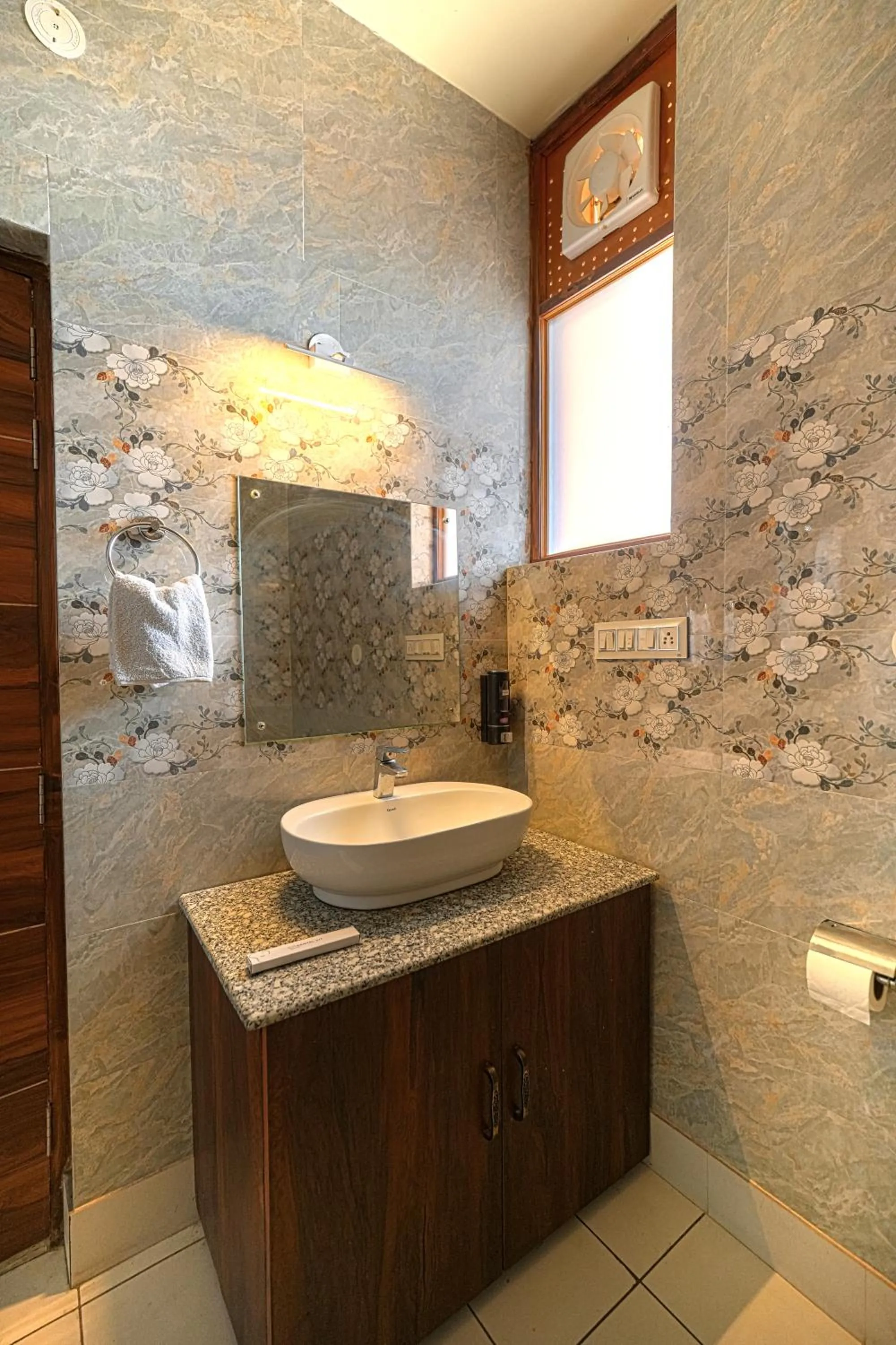 Bathroom in Appas Hotel