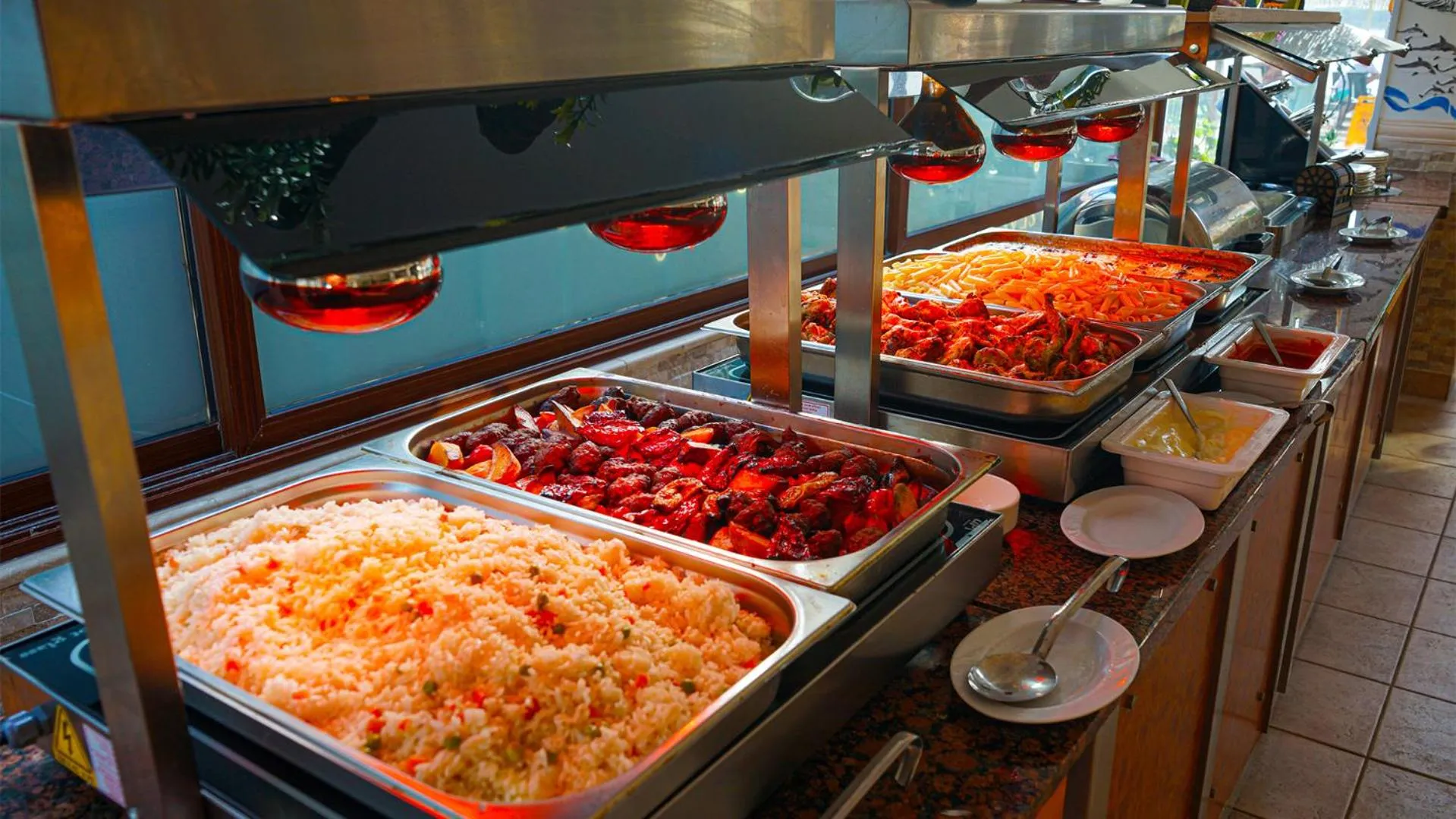 Food and drinks in Oscar Seaside Hotel & Spa