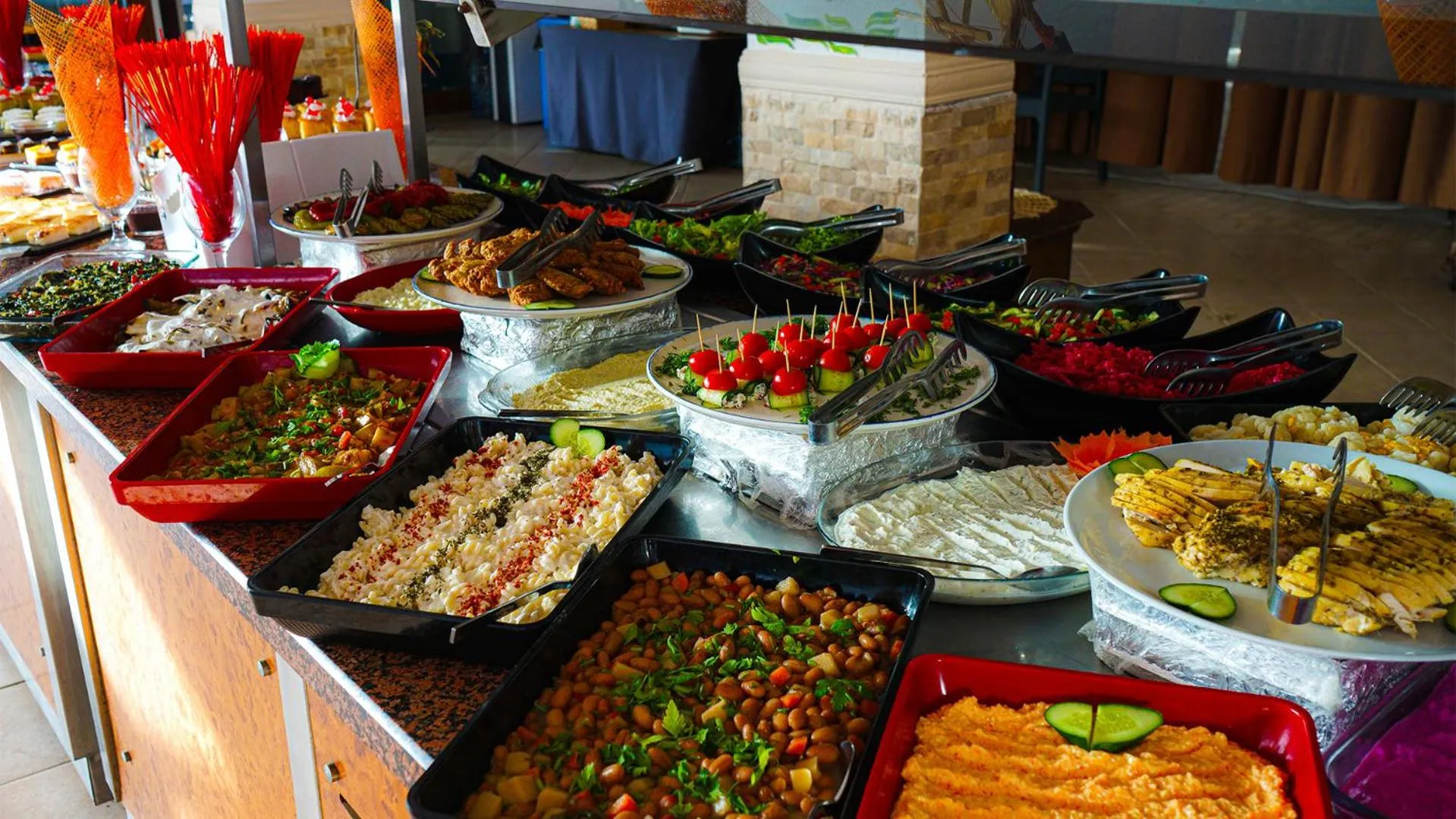 Food and drinks in Oscar Seaside Hotel & Spa