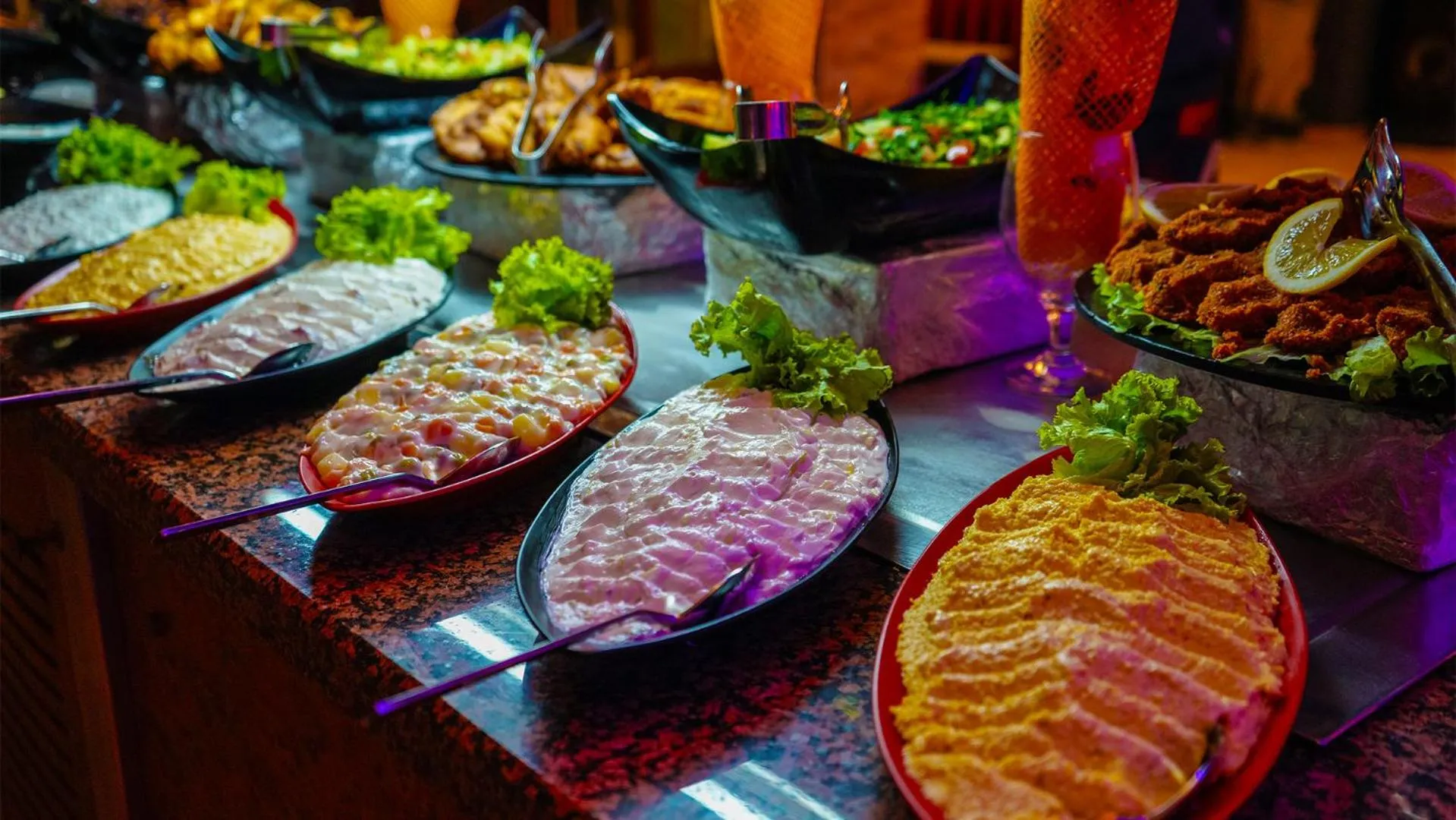 Food and drinks in Oscar Seaside Hotel & Spa