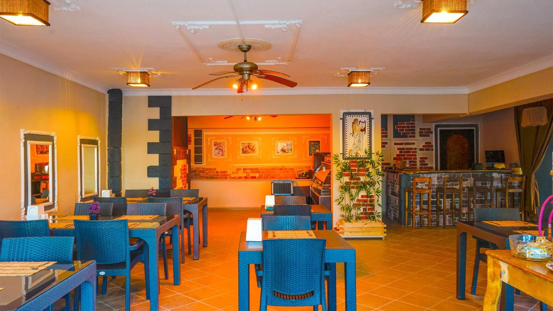 Restaurant/places to eat in Oscar Seaside Hotel & Spa