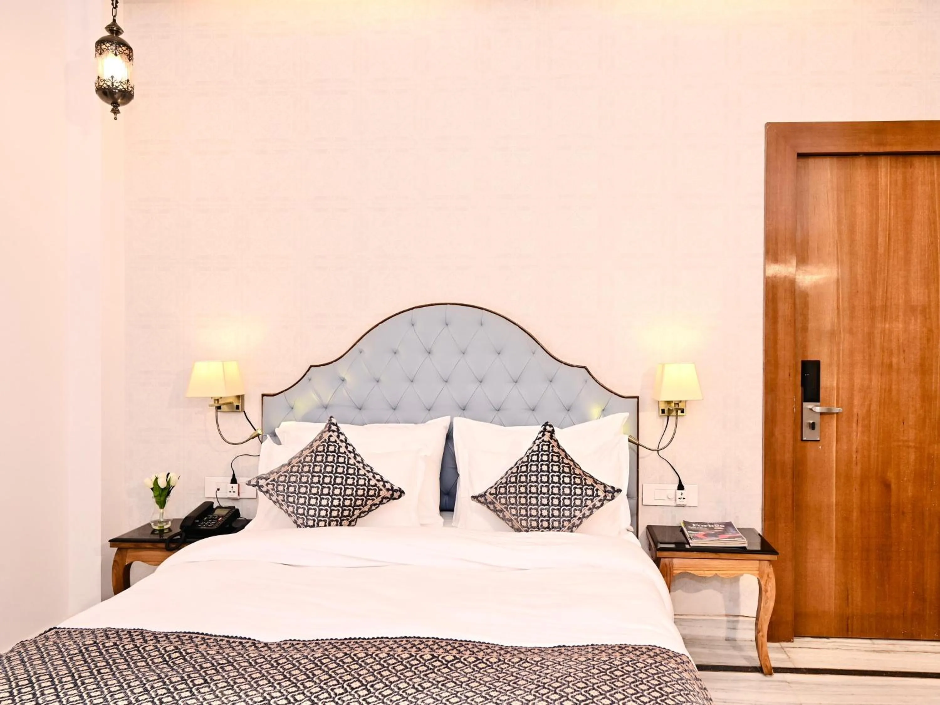 Bed in The Mohua - A Boutique Hotel