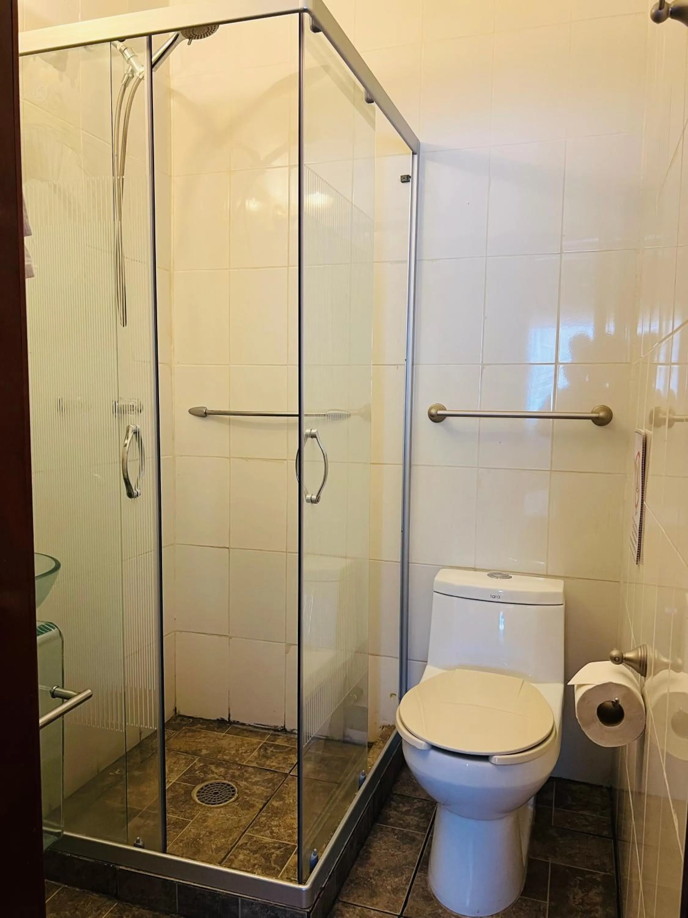 Shower in Hostería Casa Marquez