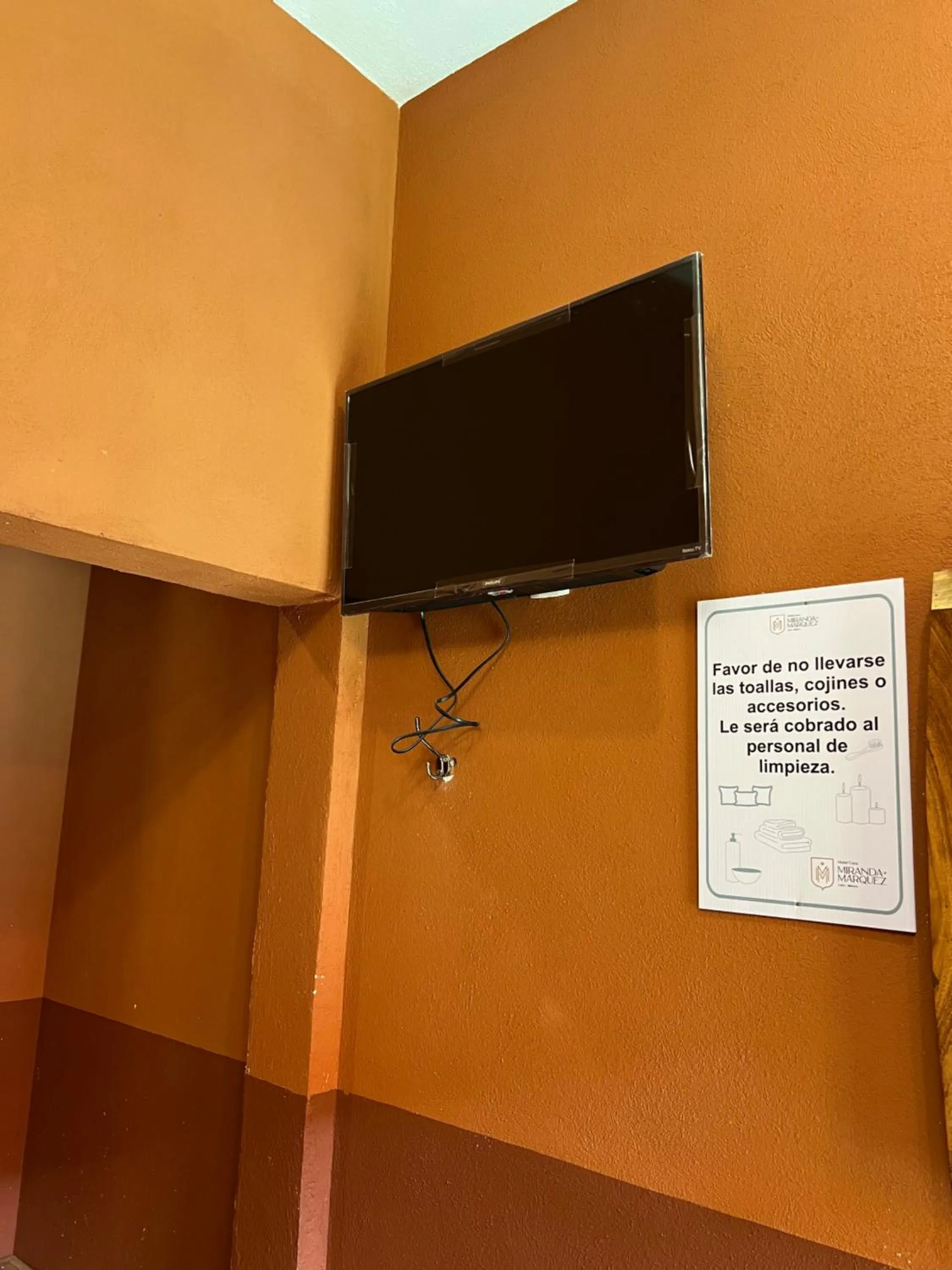 TV and multimedia in Hostería Casa Marquez