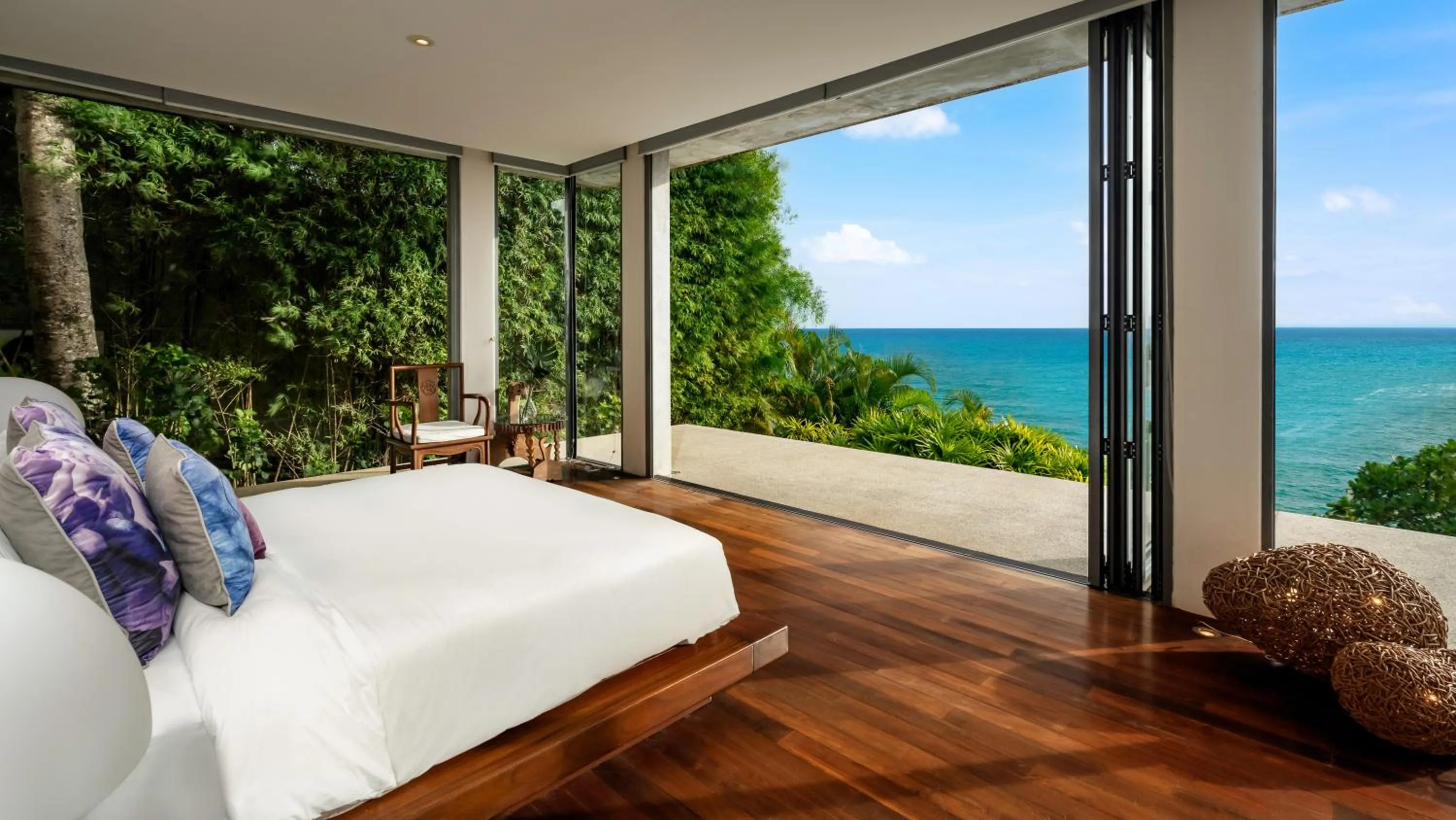 Bed in Villa Lomchoy