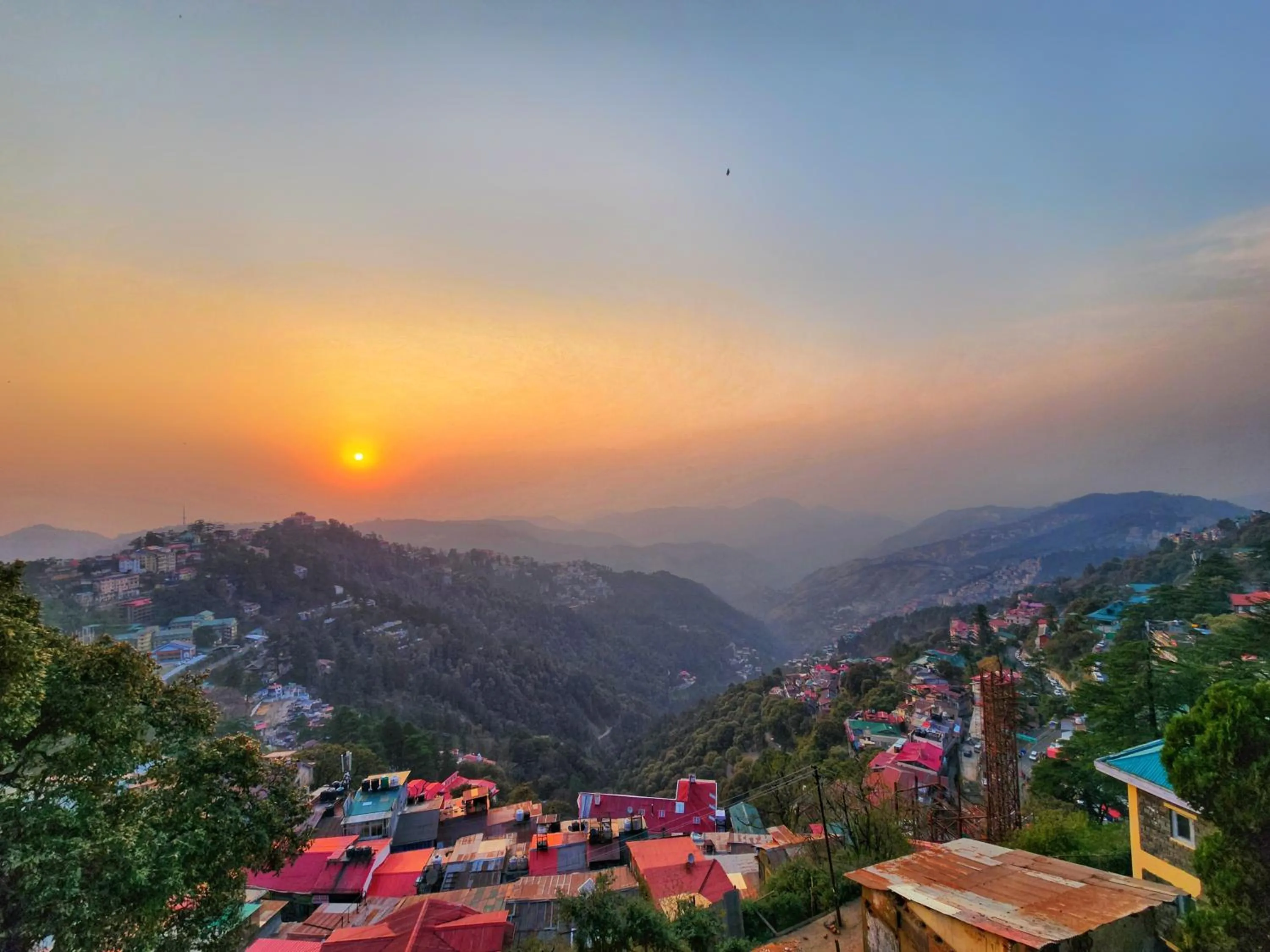 The Ashoka Inn 300mts walkable from Mall Road