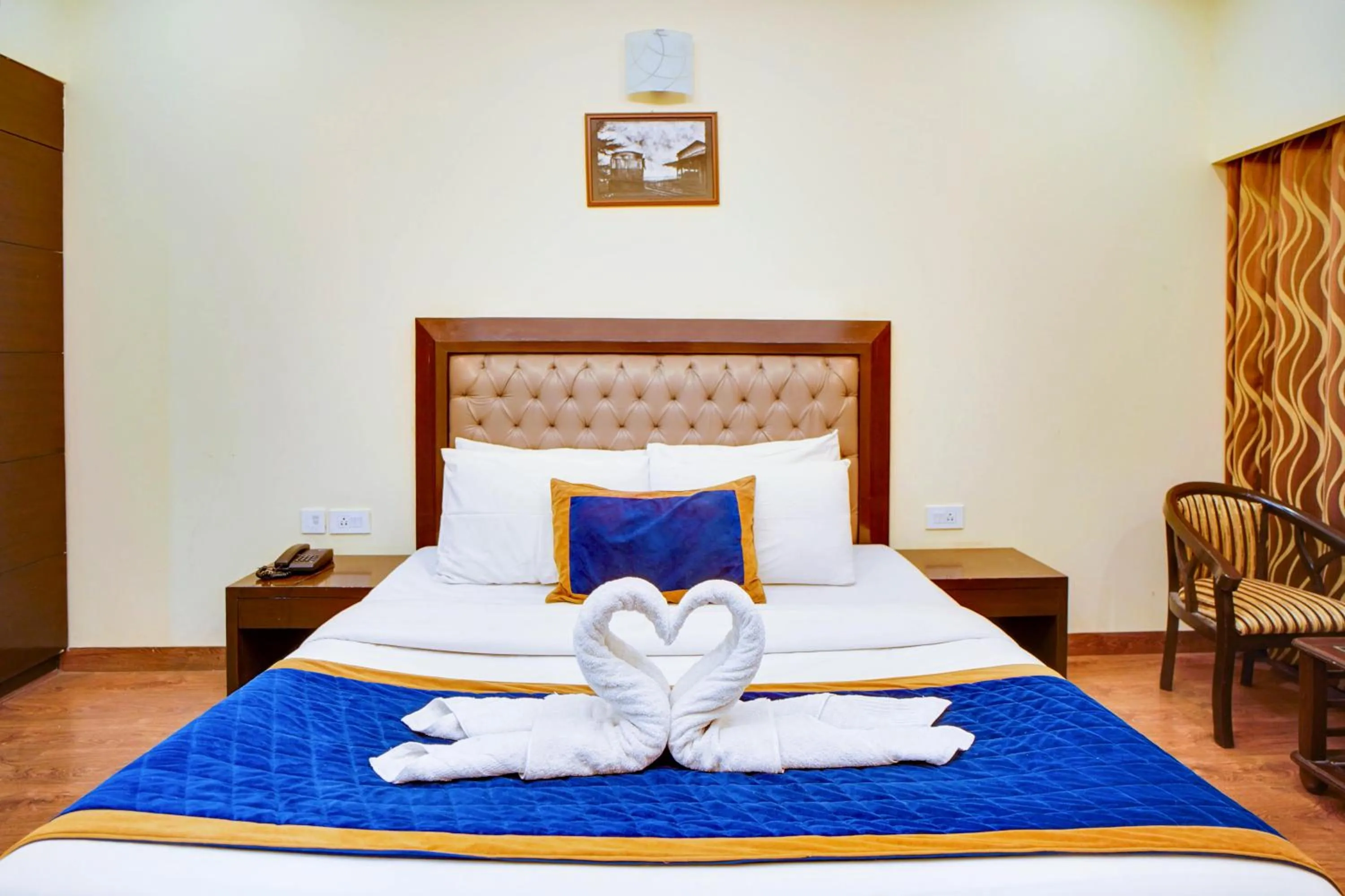 Bed in The Ashoka Inn 300mts walkable from Mall Road