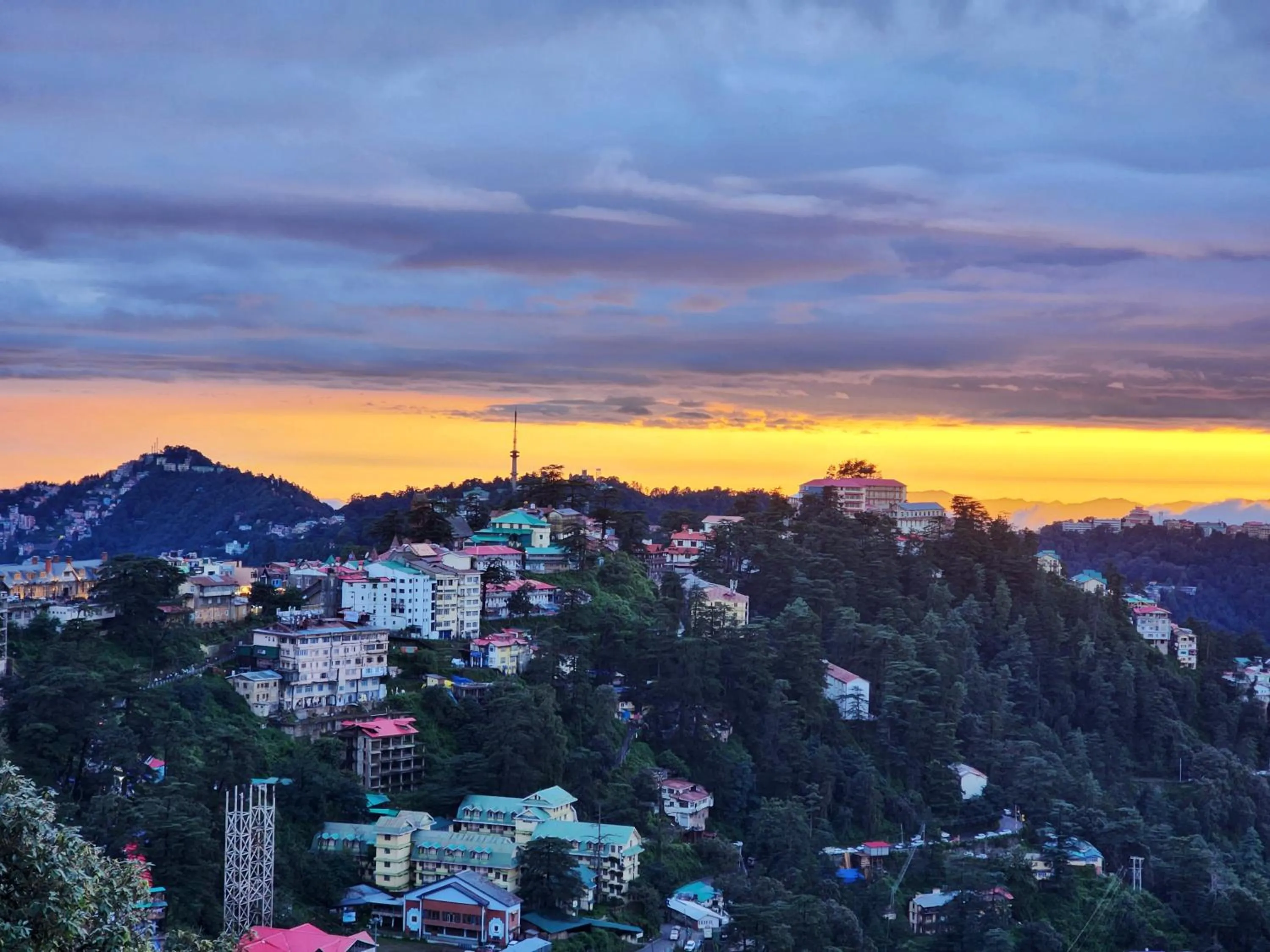 The Ashoka Inn 300mts walkable from Mall Road