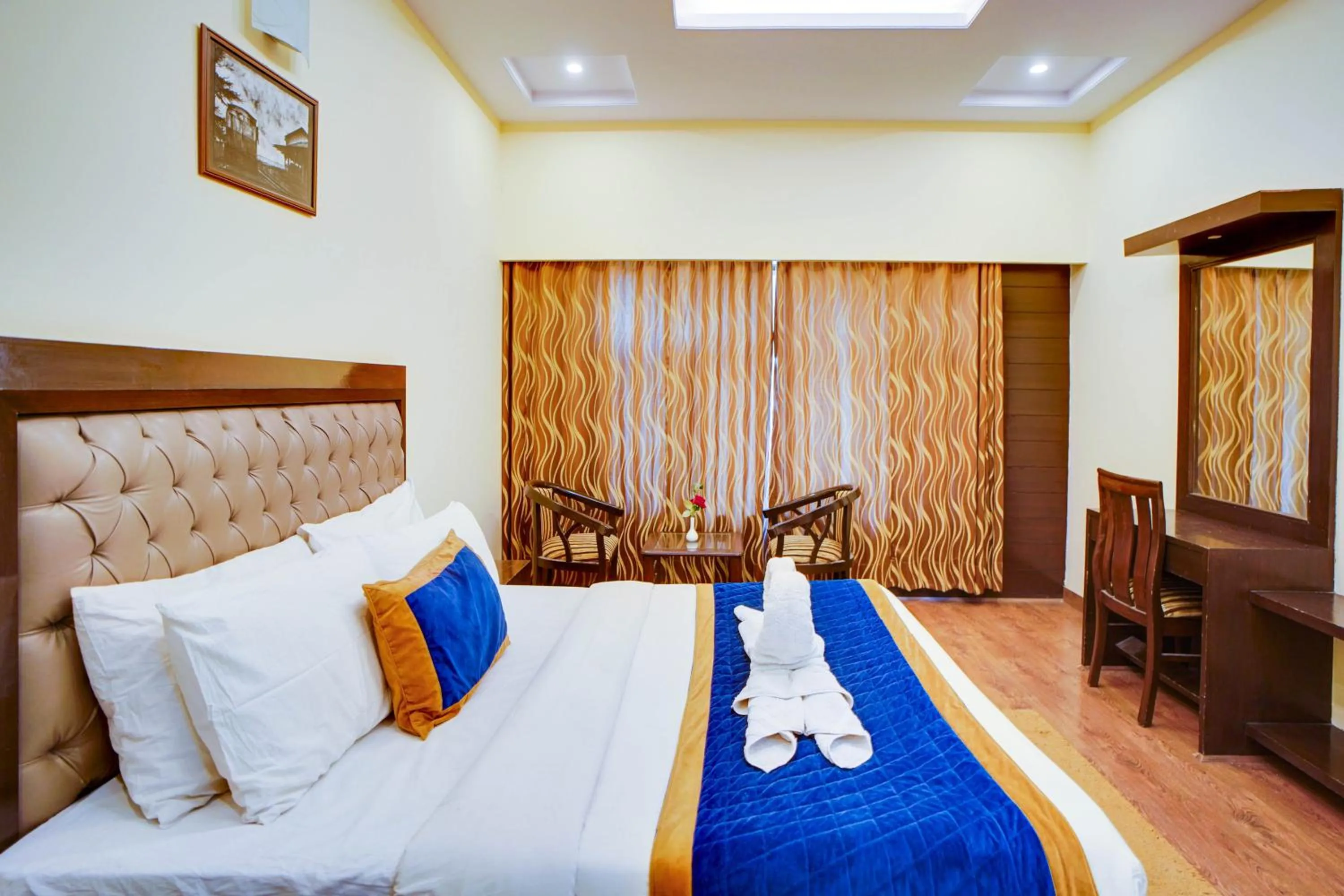 Bed in The Ashoka Inn 300mts walkable from Mall Road