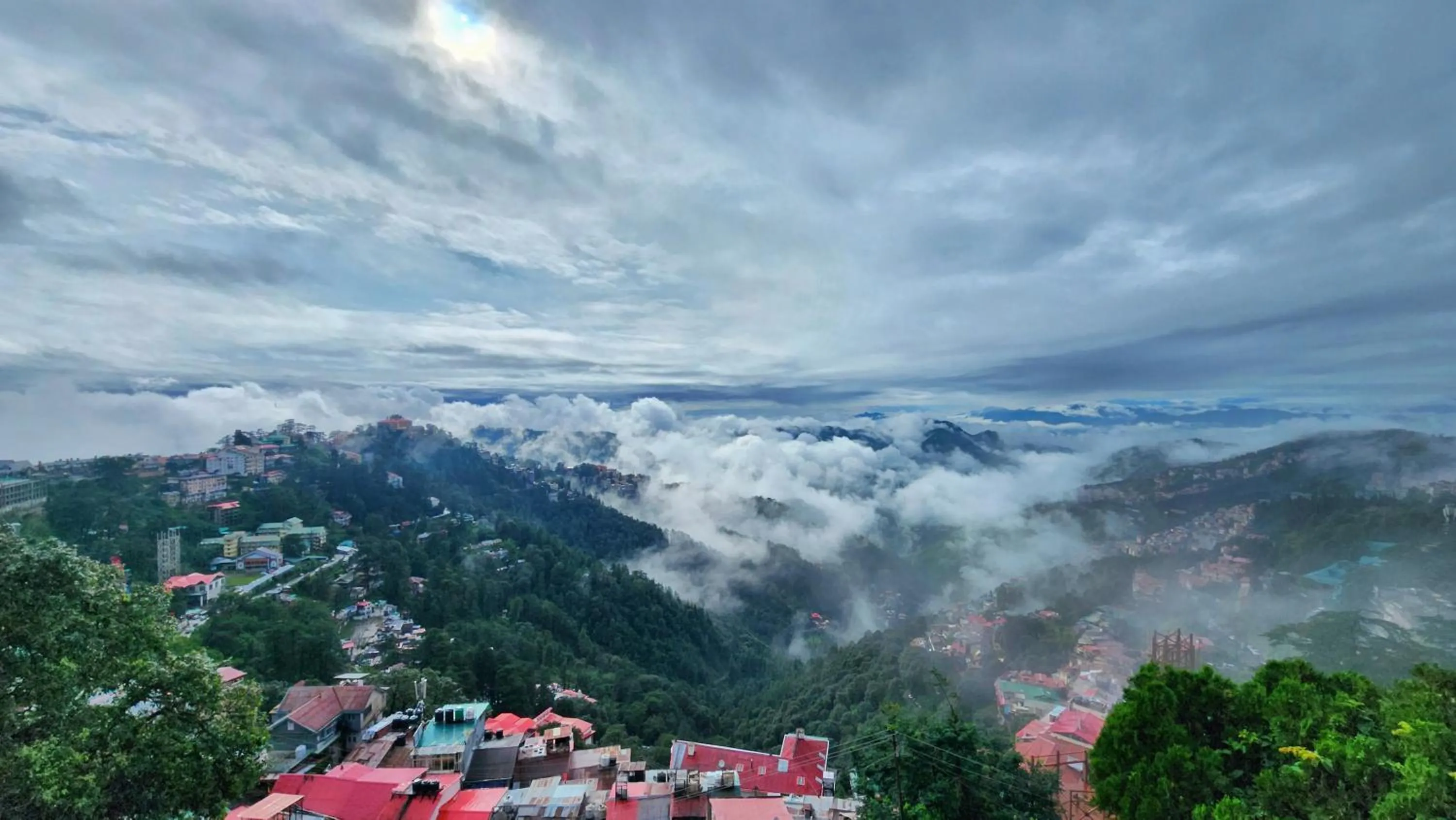 The Ashoka Inn 300mts walkable from Mall Road