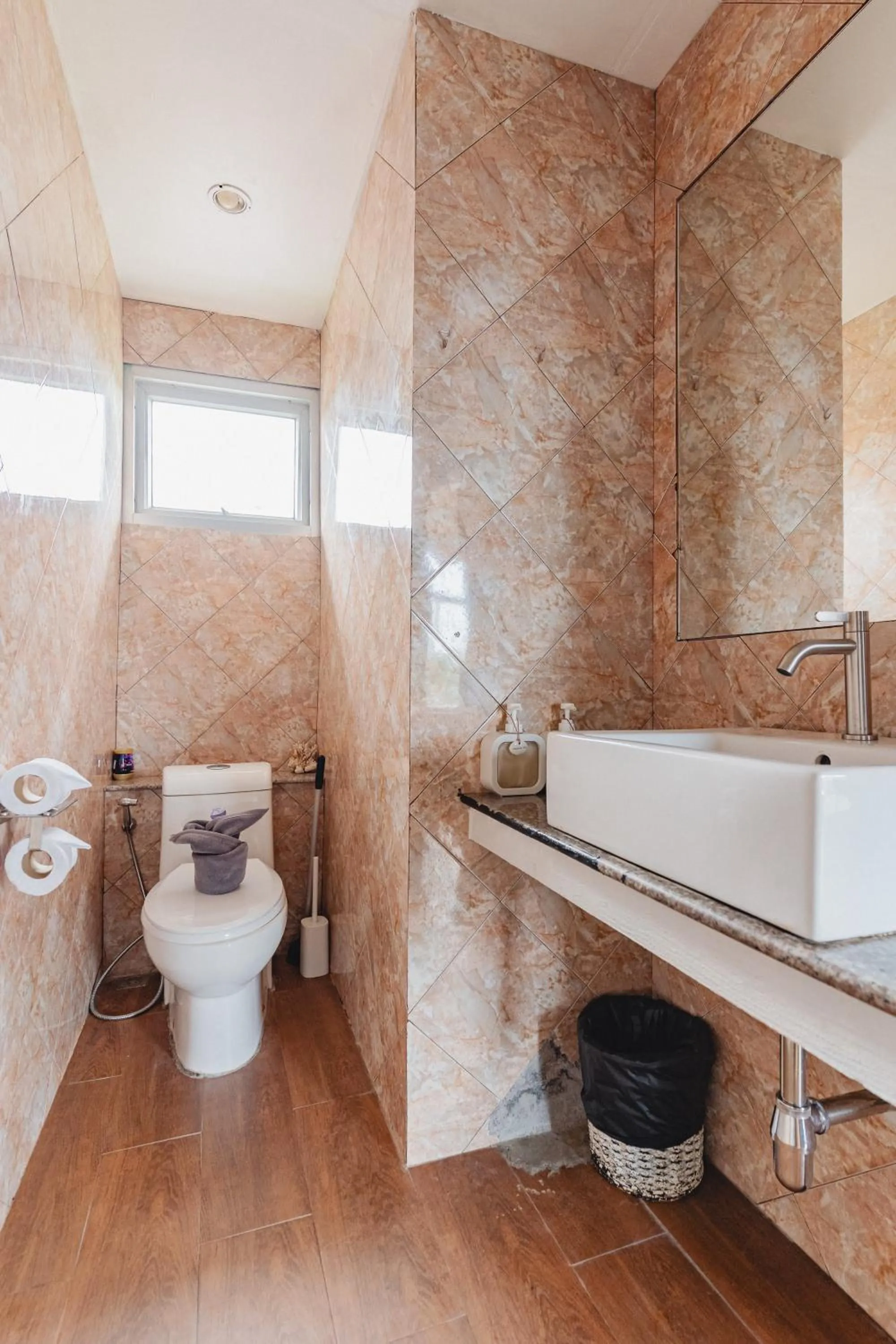 Bathroom in Lemon House apartment