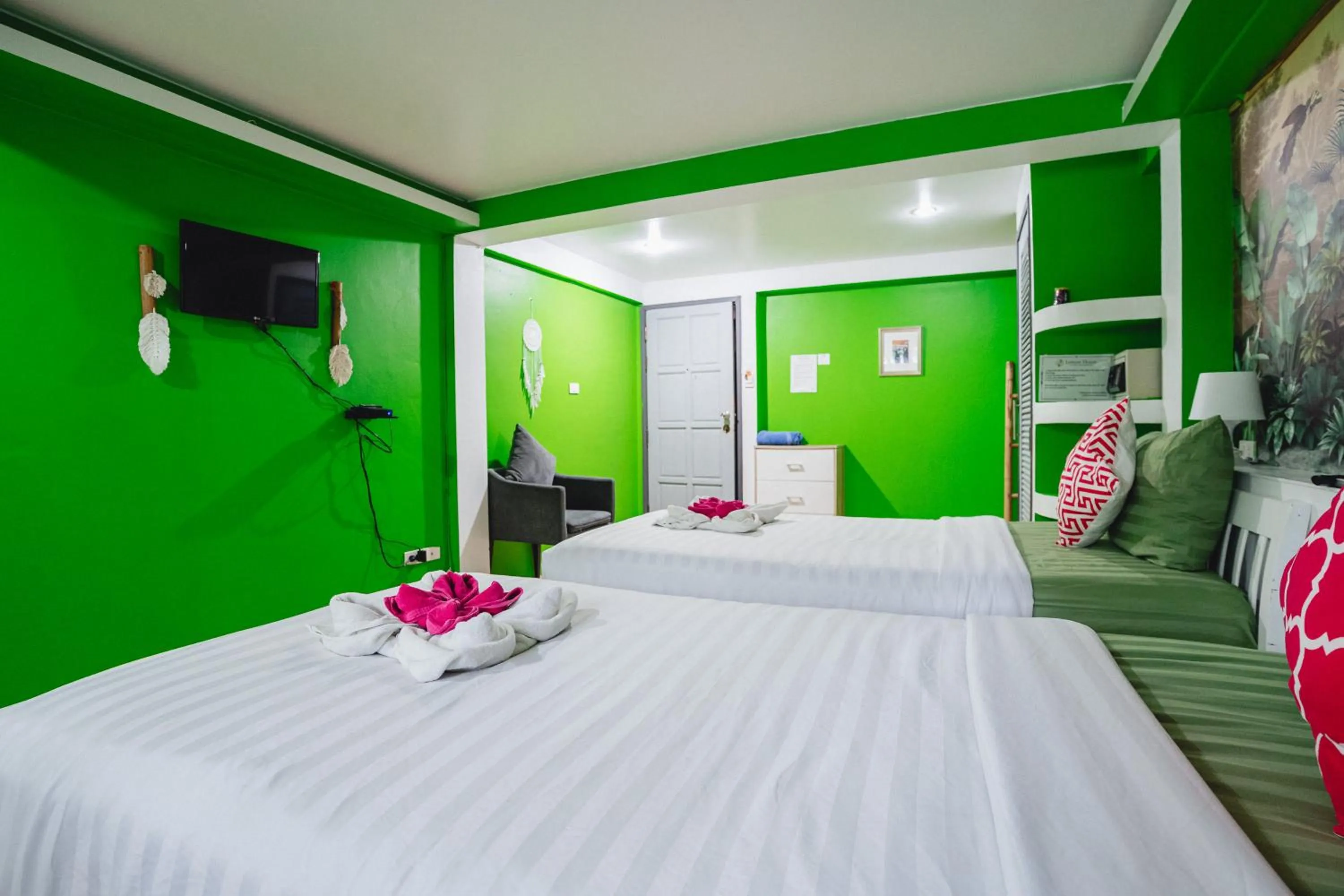 Bedroom, Bed in Lemon House apartment