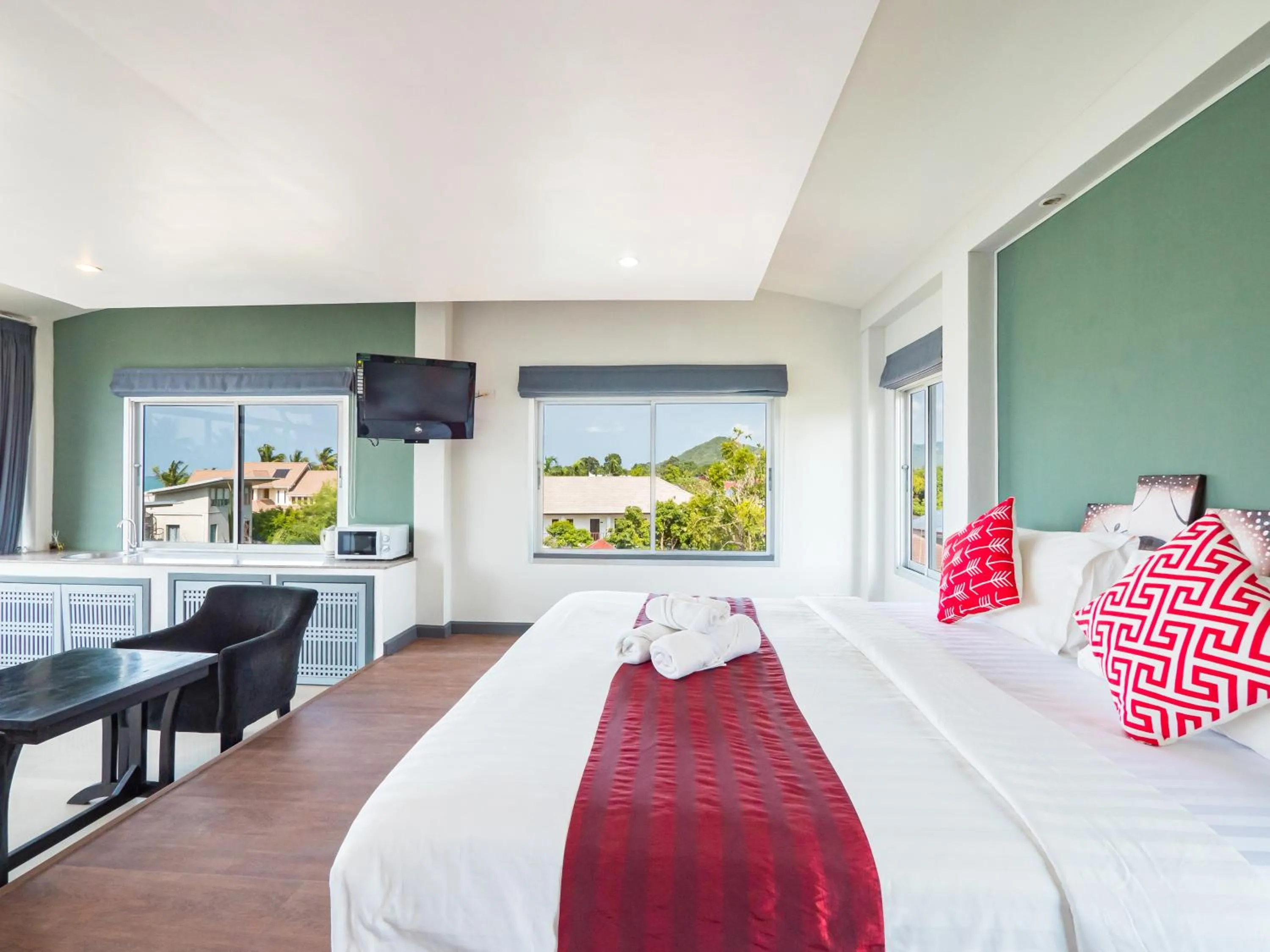 Photo of the whole room, Bed in Lemon House apartment