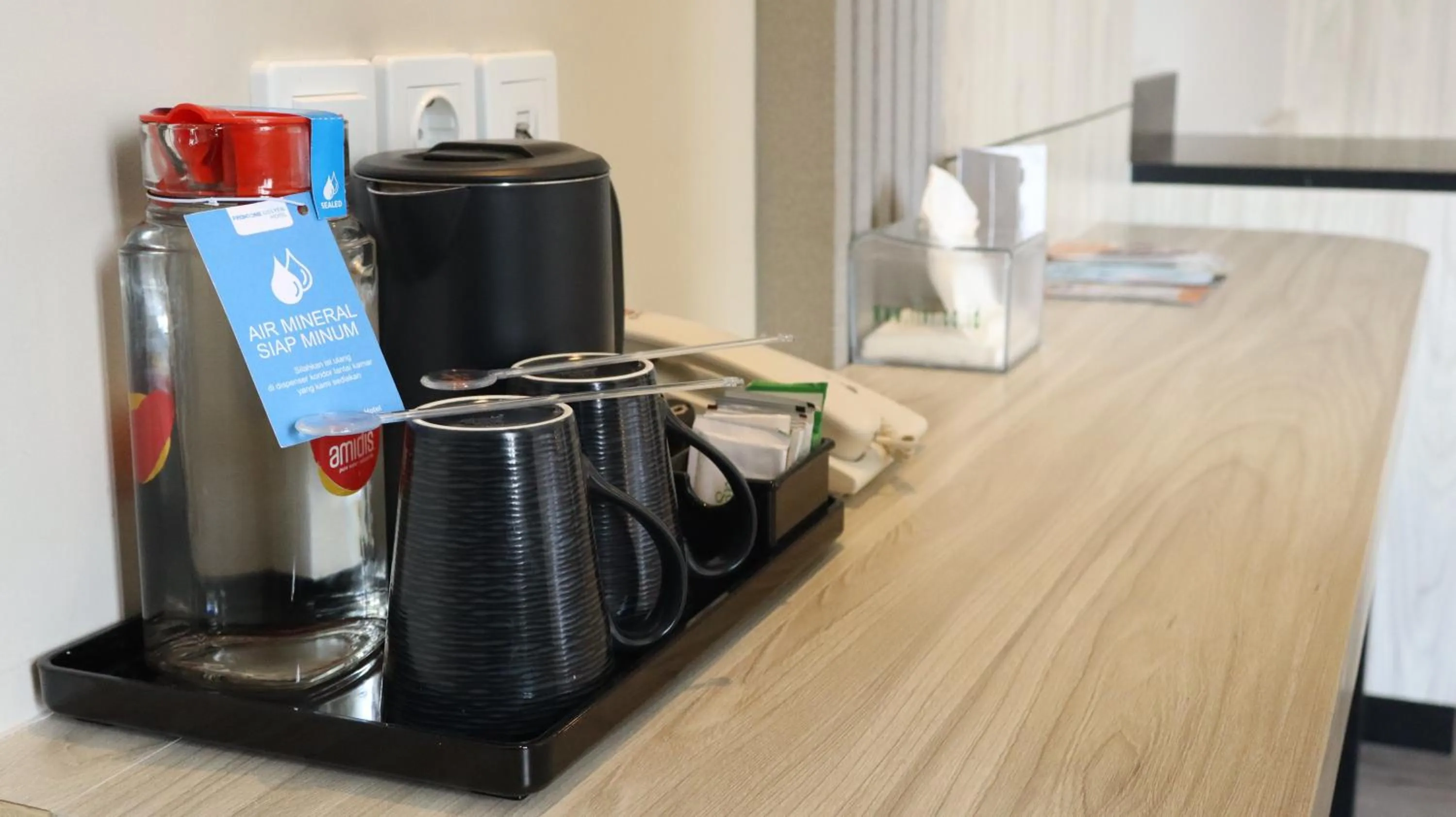 Front One Gosyen Hotel Salatiga