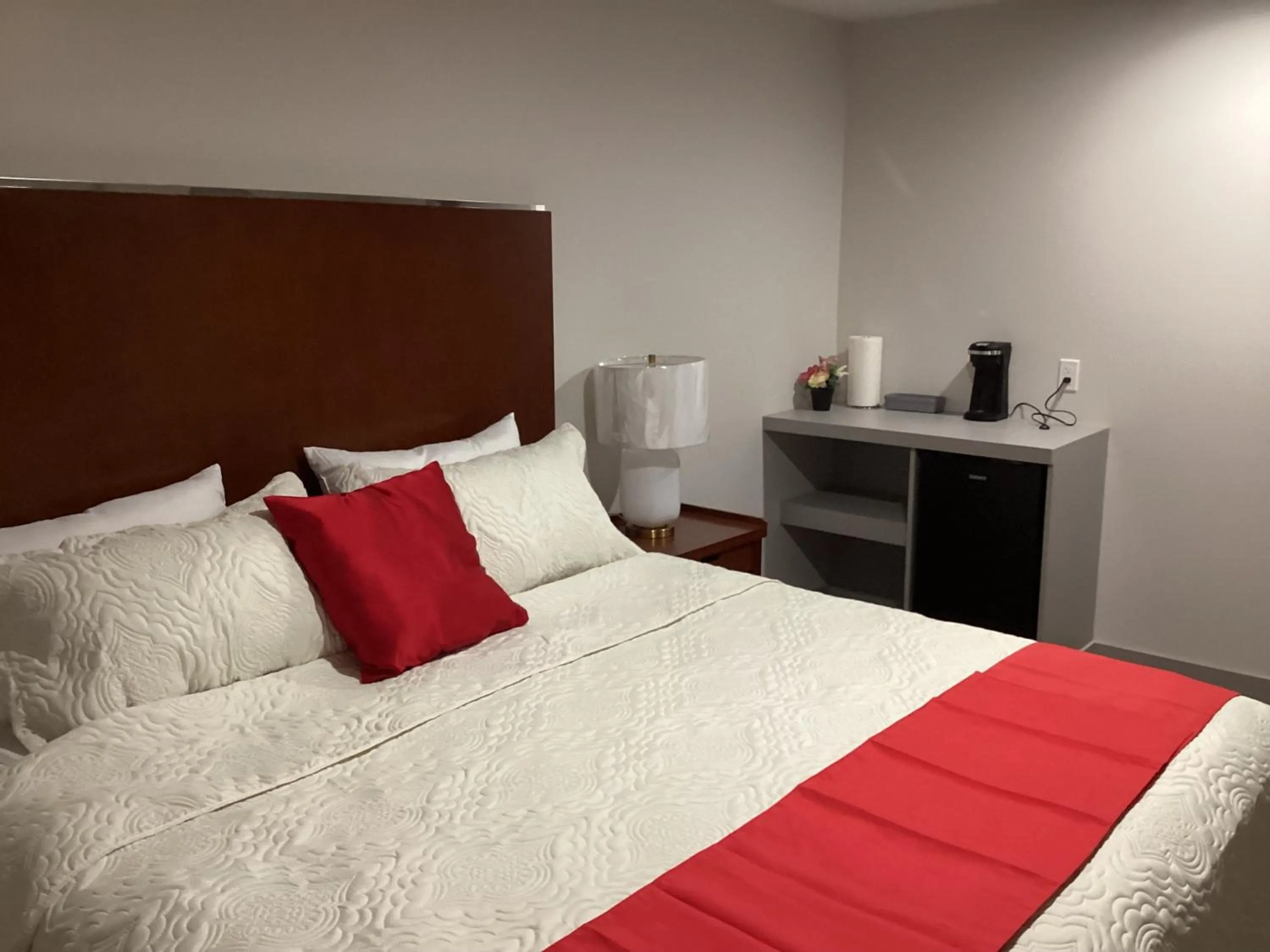 Bed in Bethel hotel Elk Point