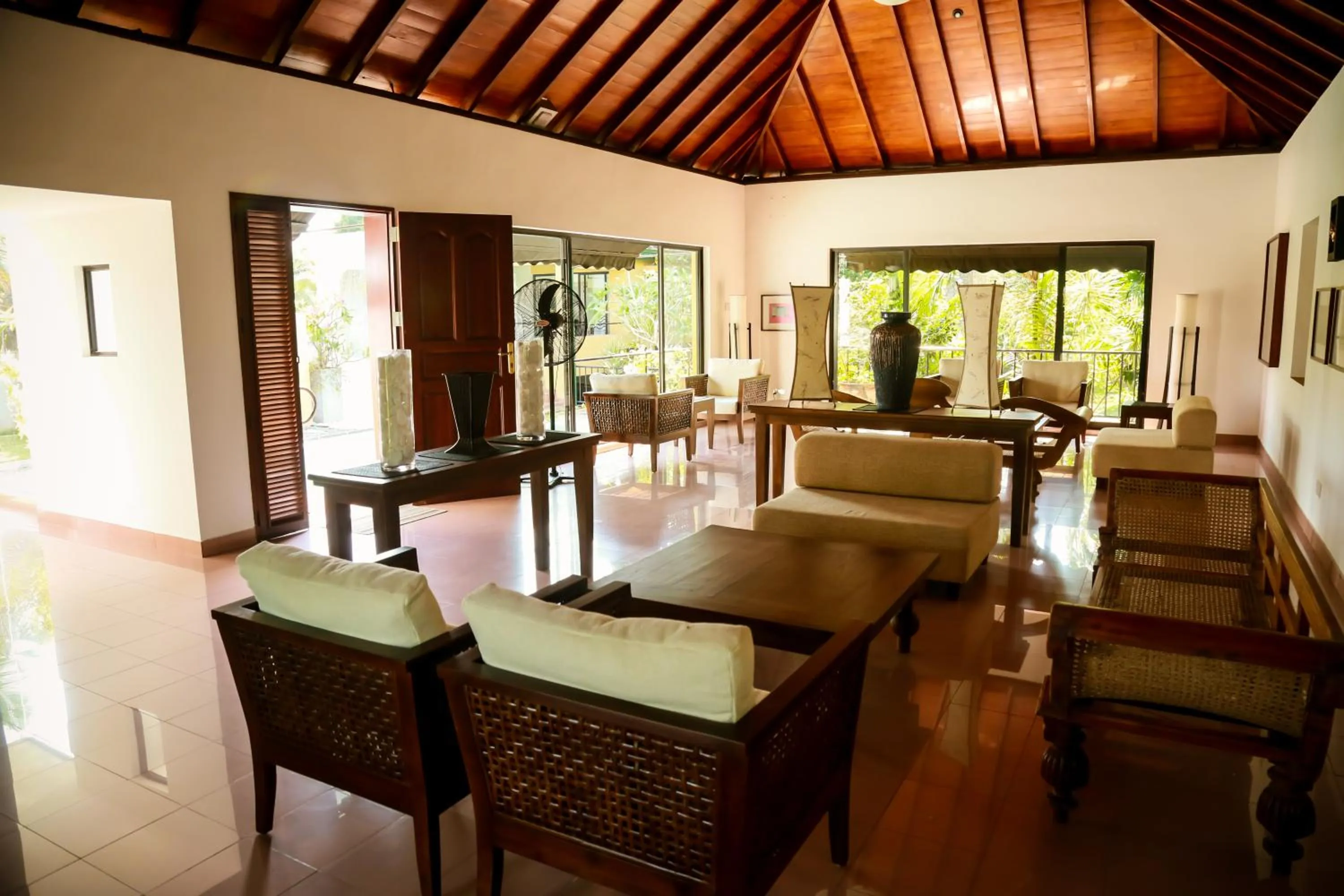 Day in Villa Escondite - The Hotel