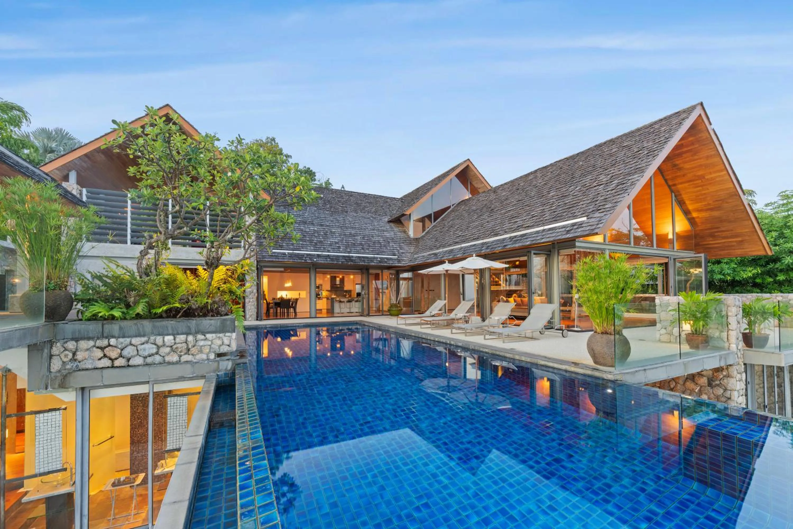 Swimming pool in Villa Hale Malia