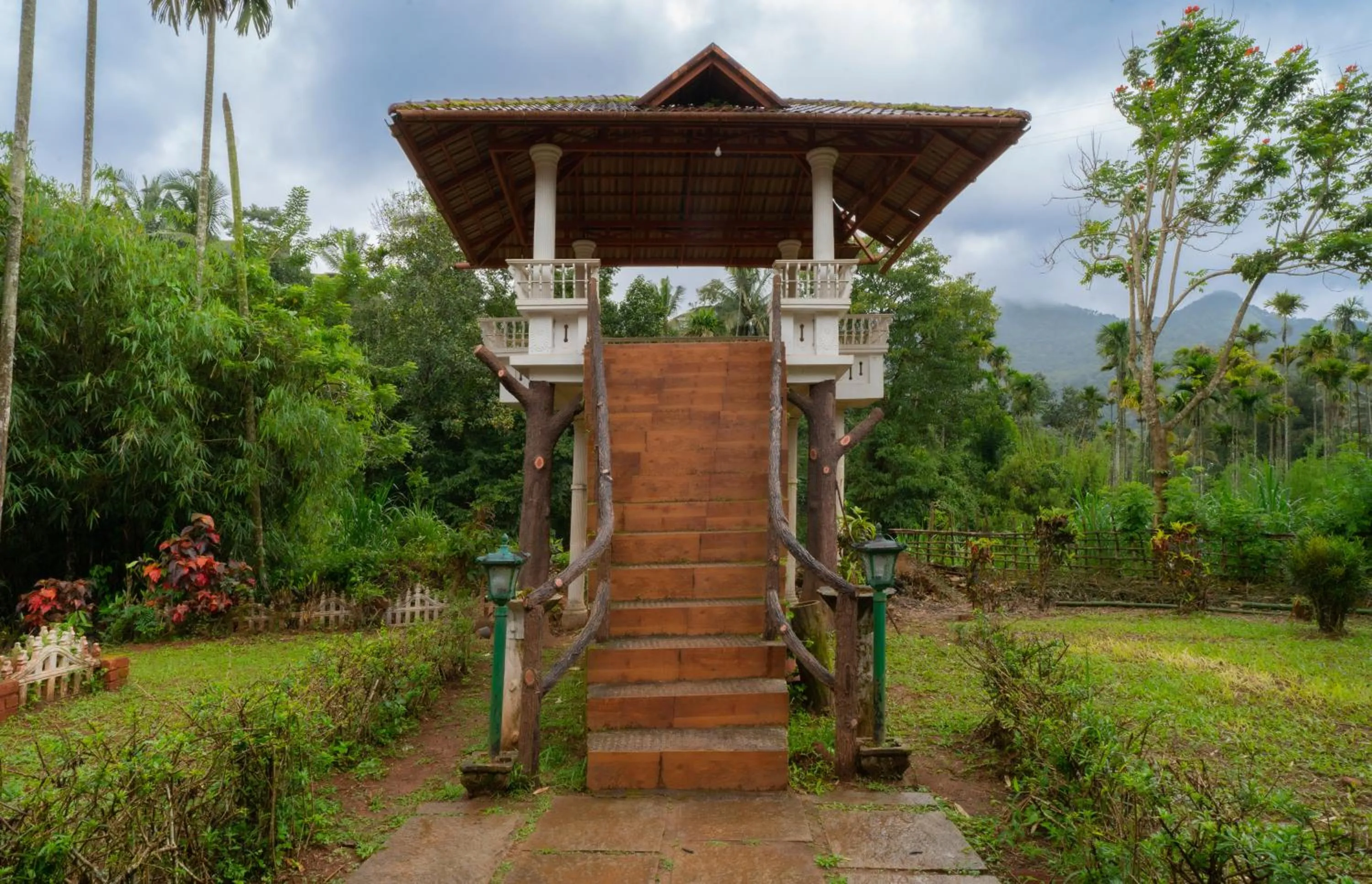 Seating area in Misty Heights by The Sanihara