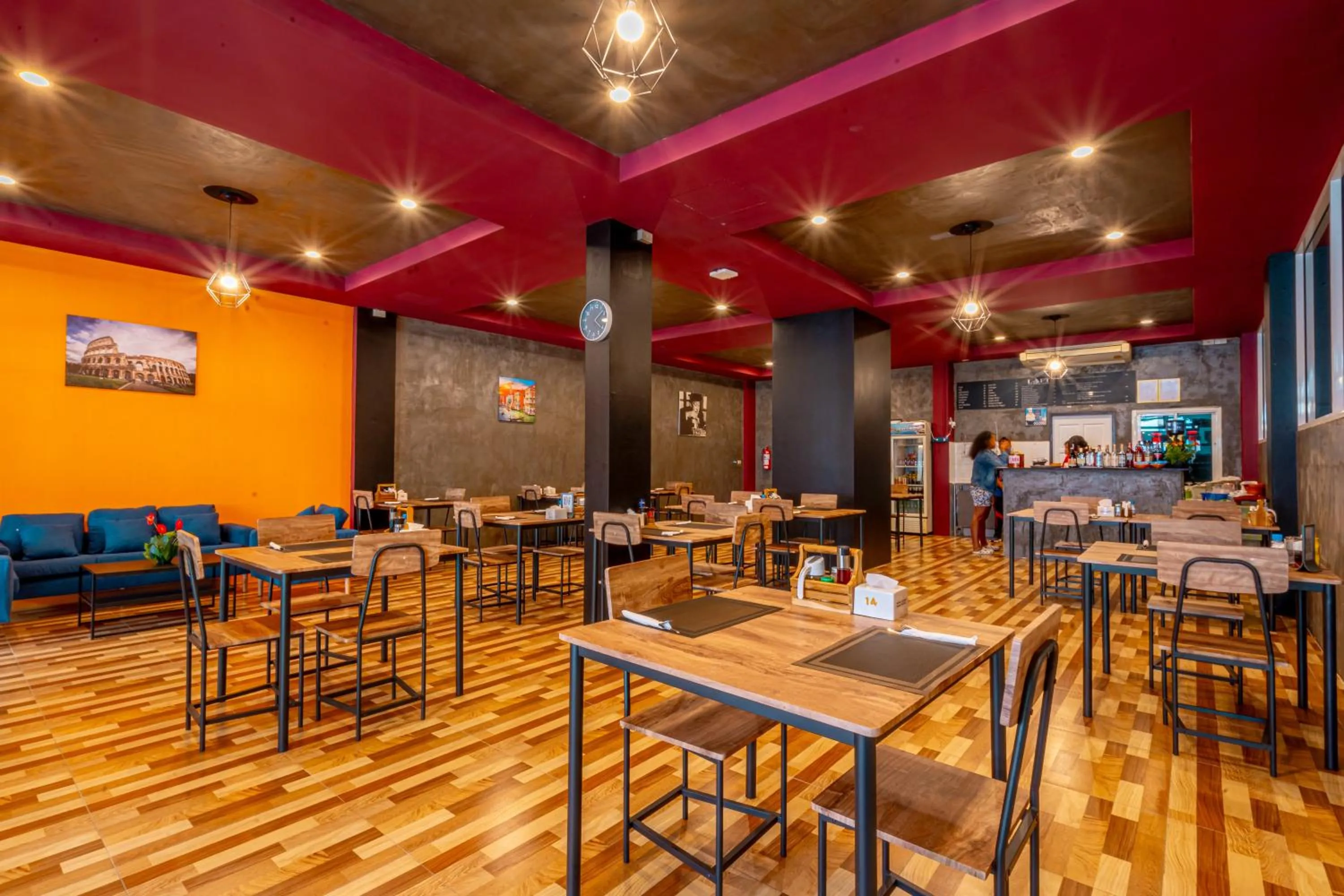 Restaurant/places to eat in Nice to meat you Rooms