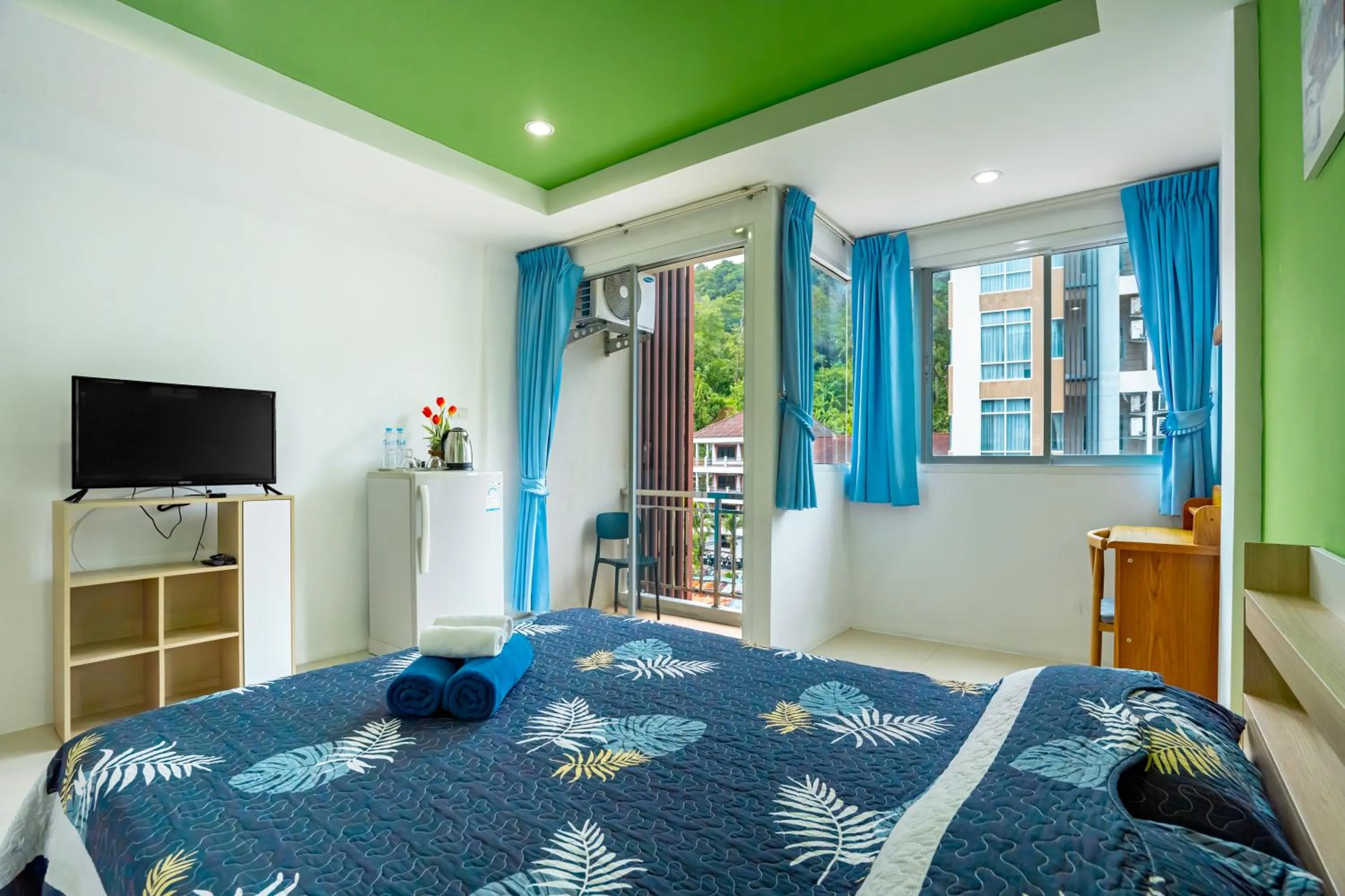 TV and multimedia, Bed in Nice to meat you Rooms