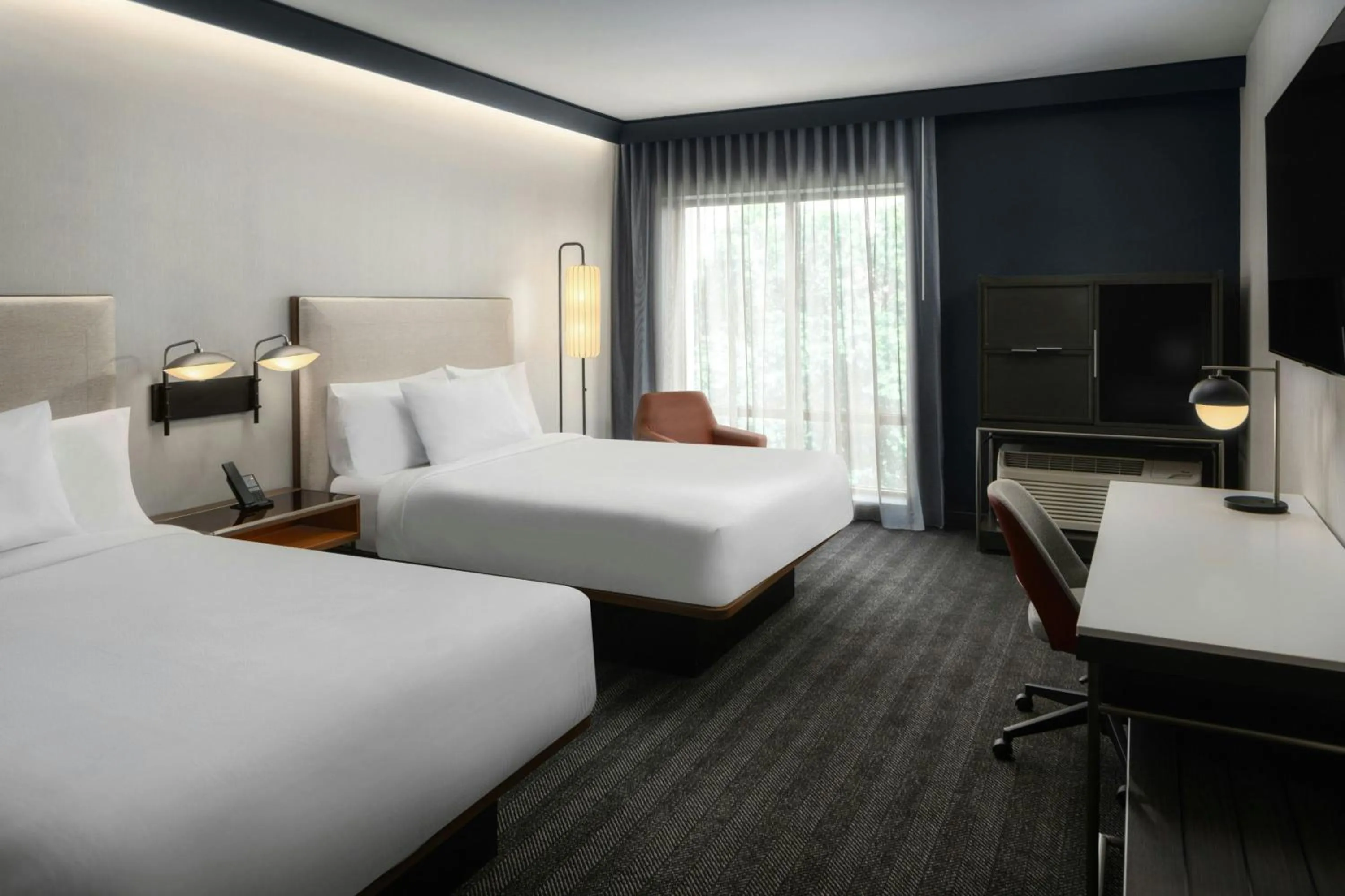 Photo of the whole room, Bed in Courtyard by Marriott Gainesville GA