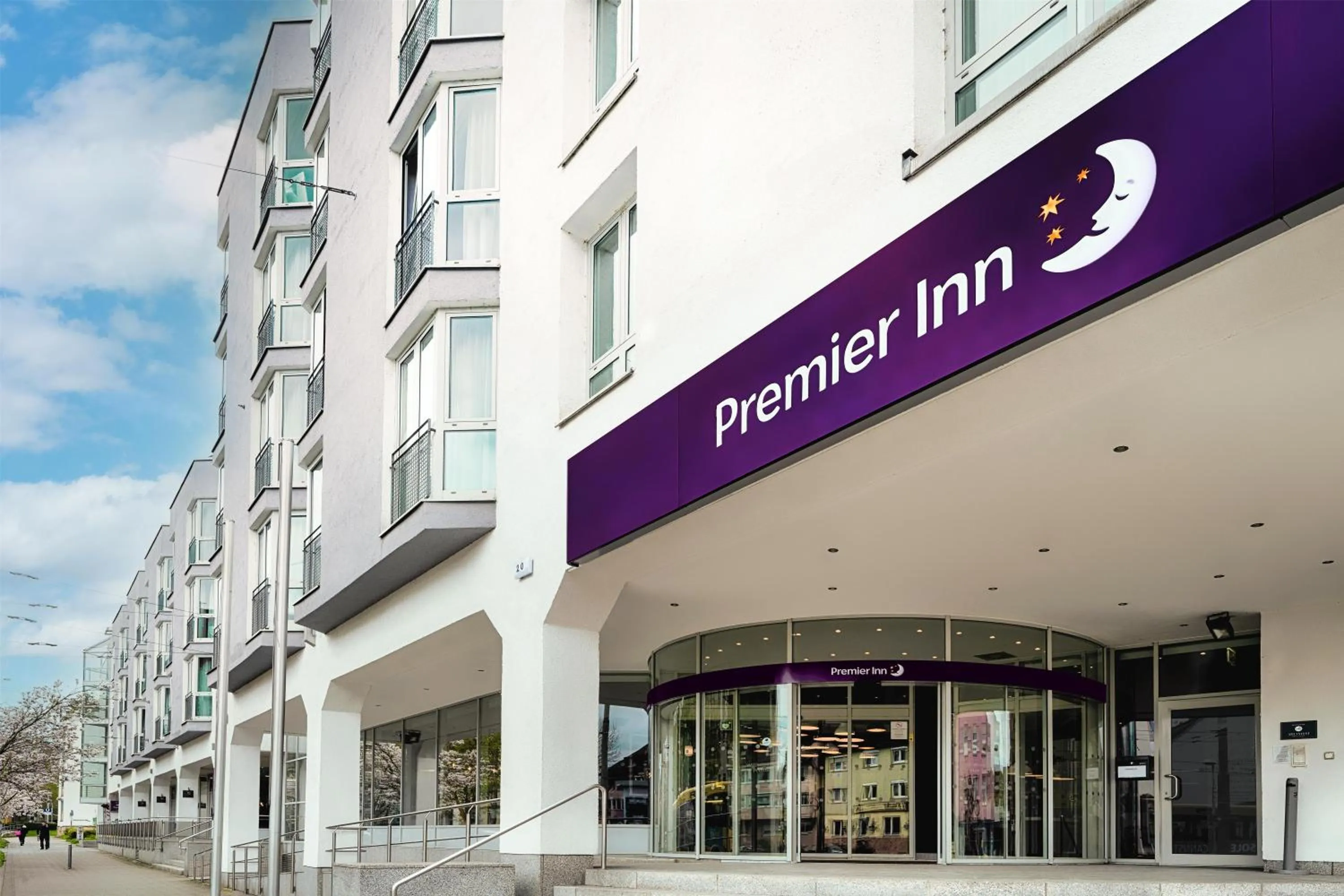 Property building in Premier Inn Stuttgart Bad Cannstatt