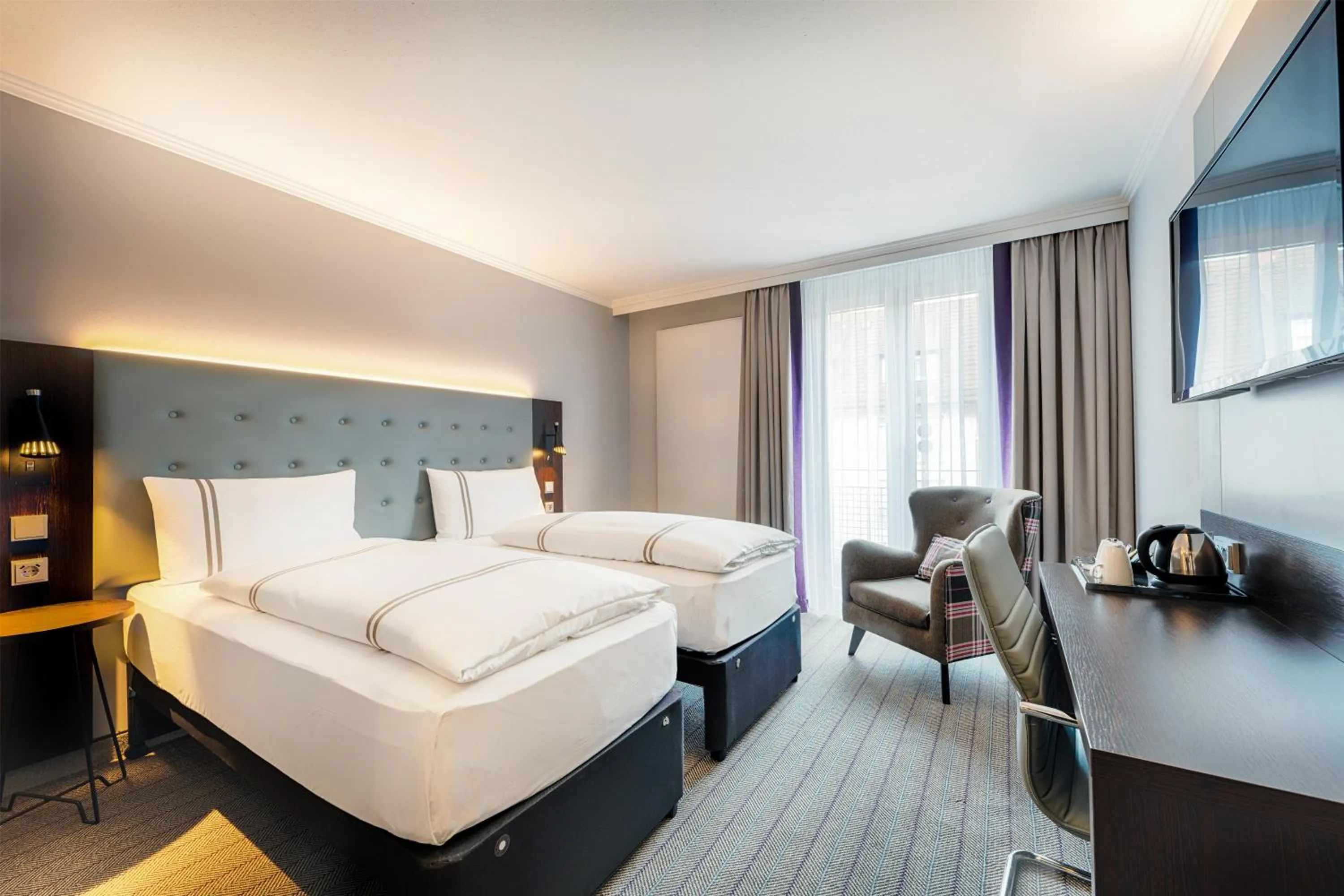 Bedroom, Bed in Premier Inn Stuttgart Bad Cannstatt