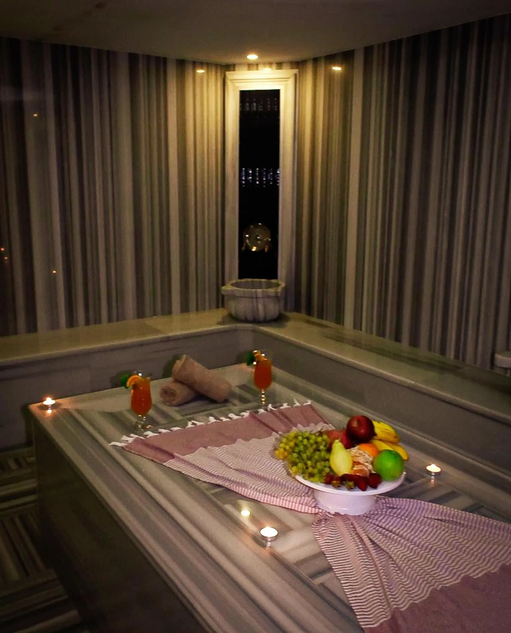 Swimming pool in Park Inn by Radisson Yalova City Center