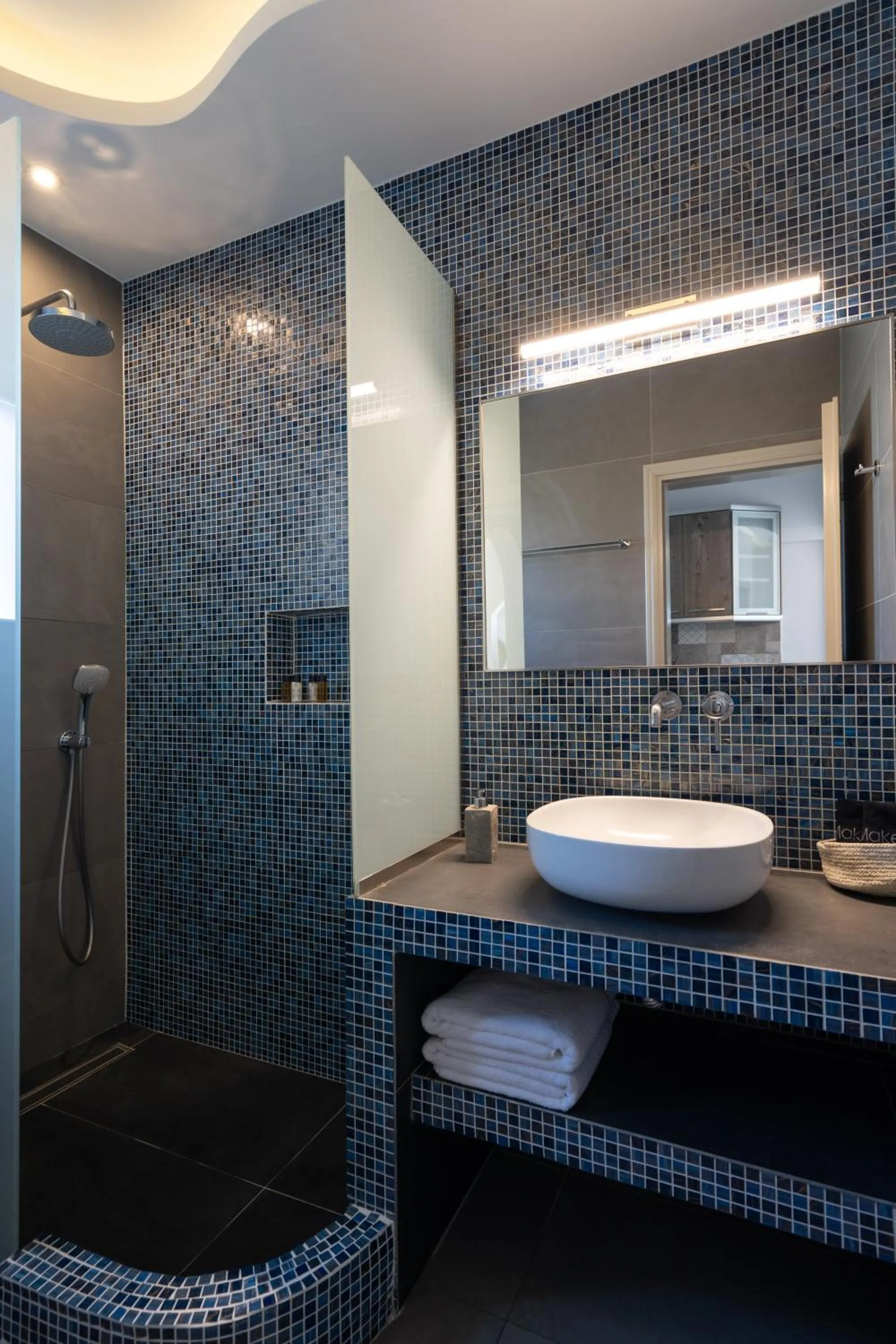 Shower in Santa Mar ECO Suites