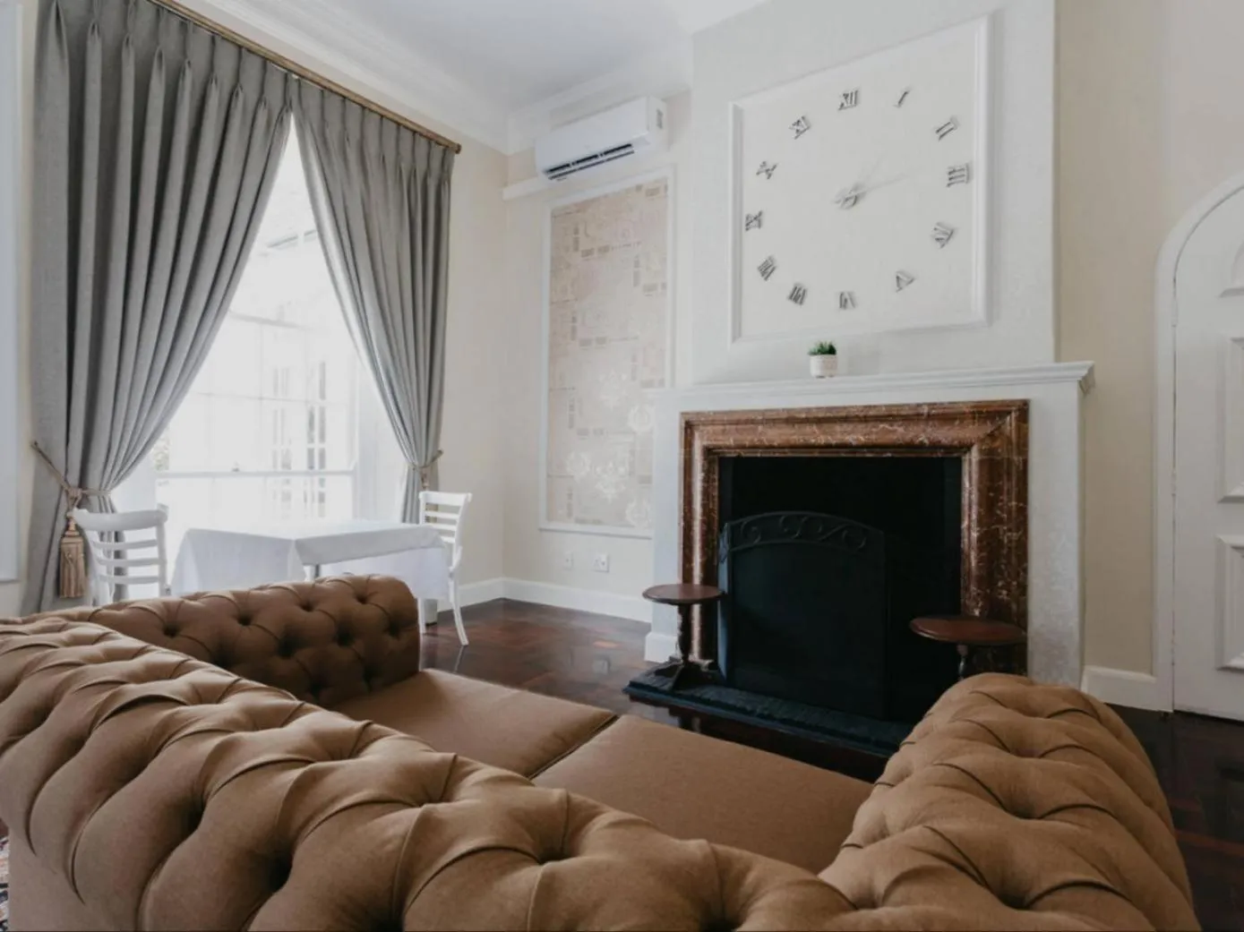 Communal lounge/ TV room in Akamah Estate