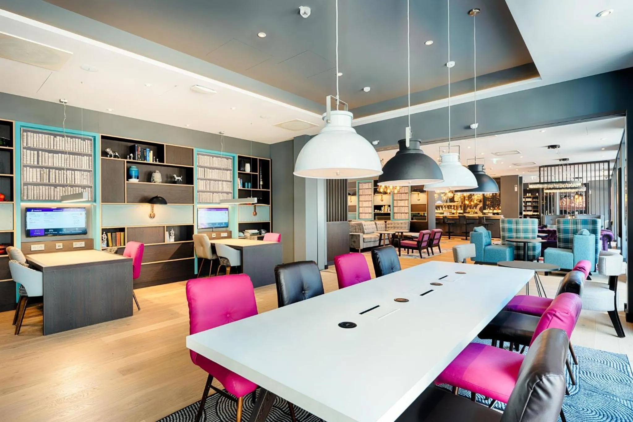 Meeting/conference room in Premier Inn Darmstadt City Centre