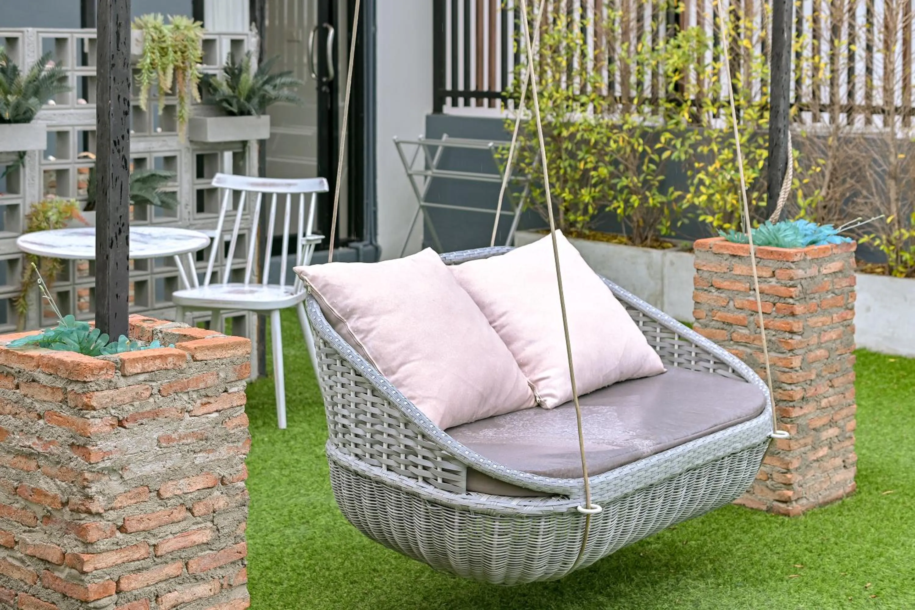 Seating area in Shewin de Bangkok