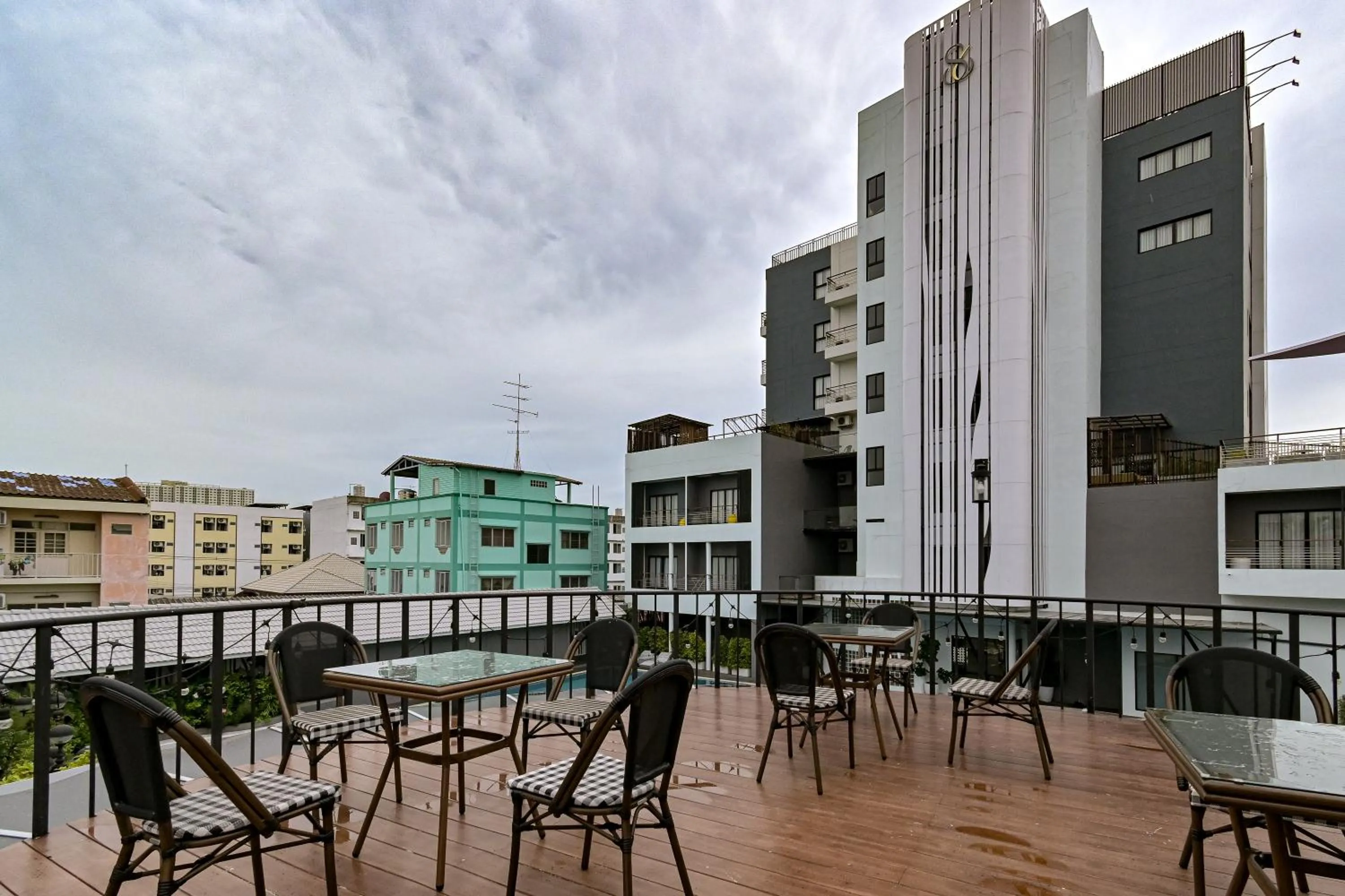 Balcony/Terrace in Shewin de Bangkok