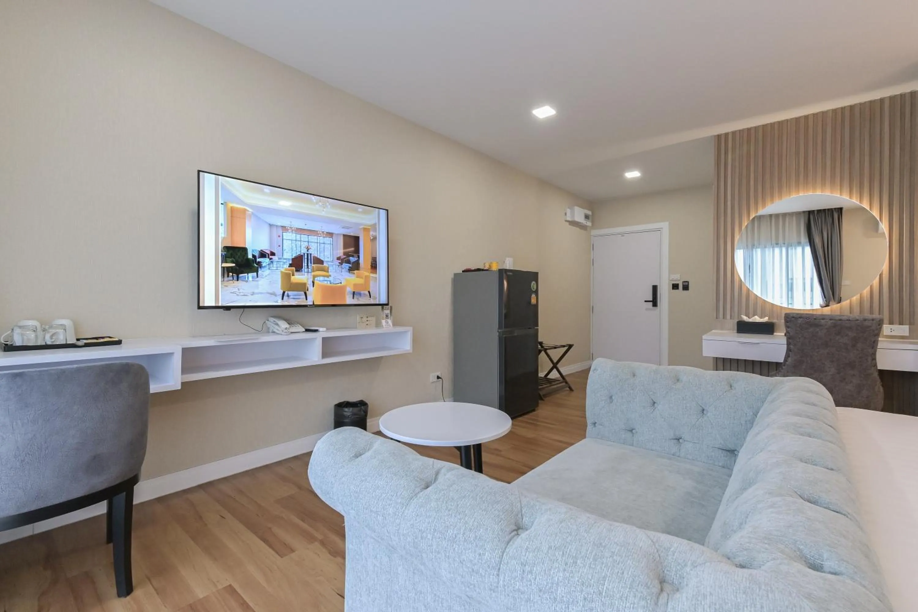 Seating area in Shewin de Bangkok