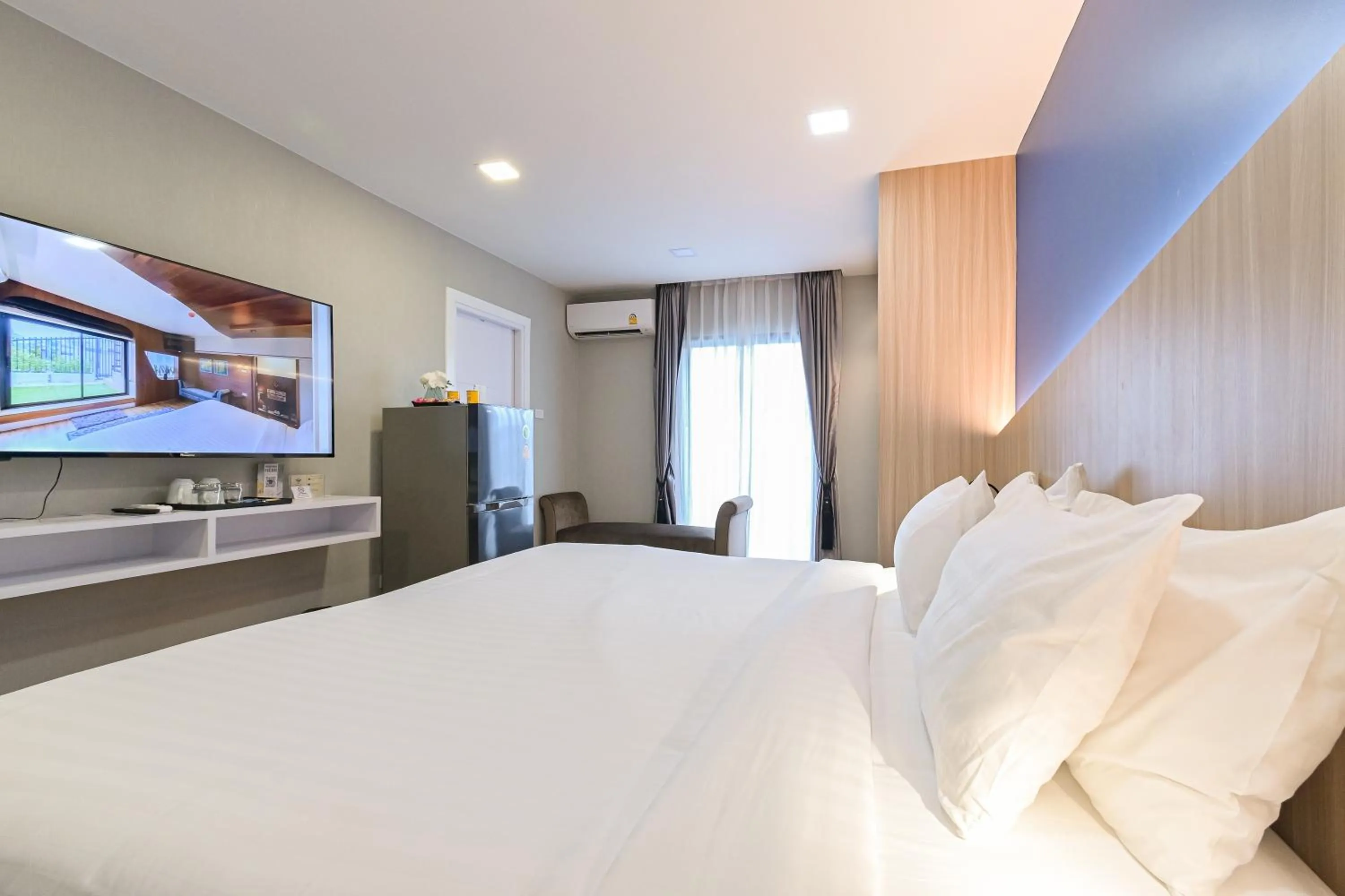 Bedroom, Bed in Shewin de Bangkok